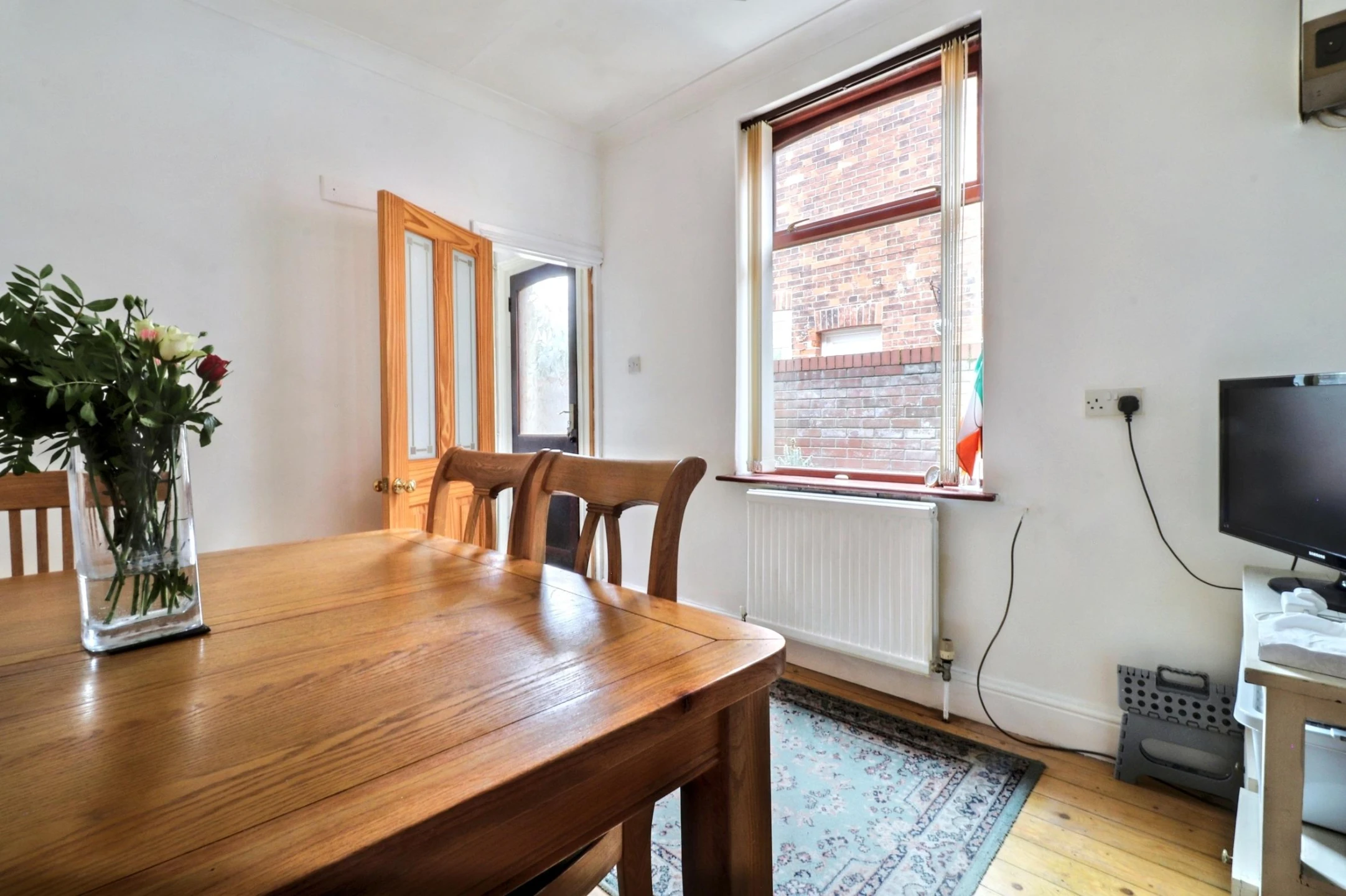 Property enquiry form background image