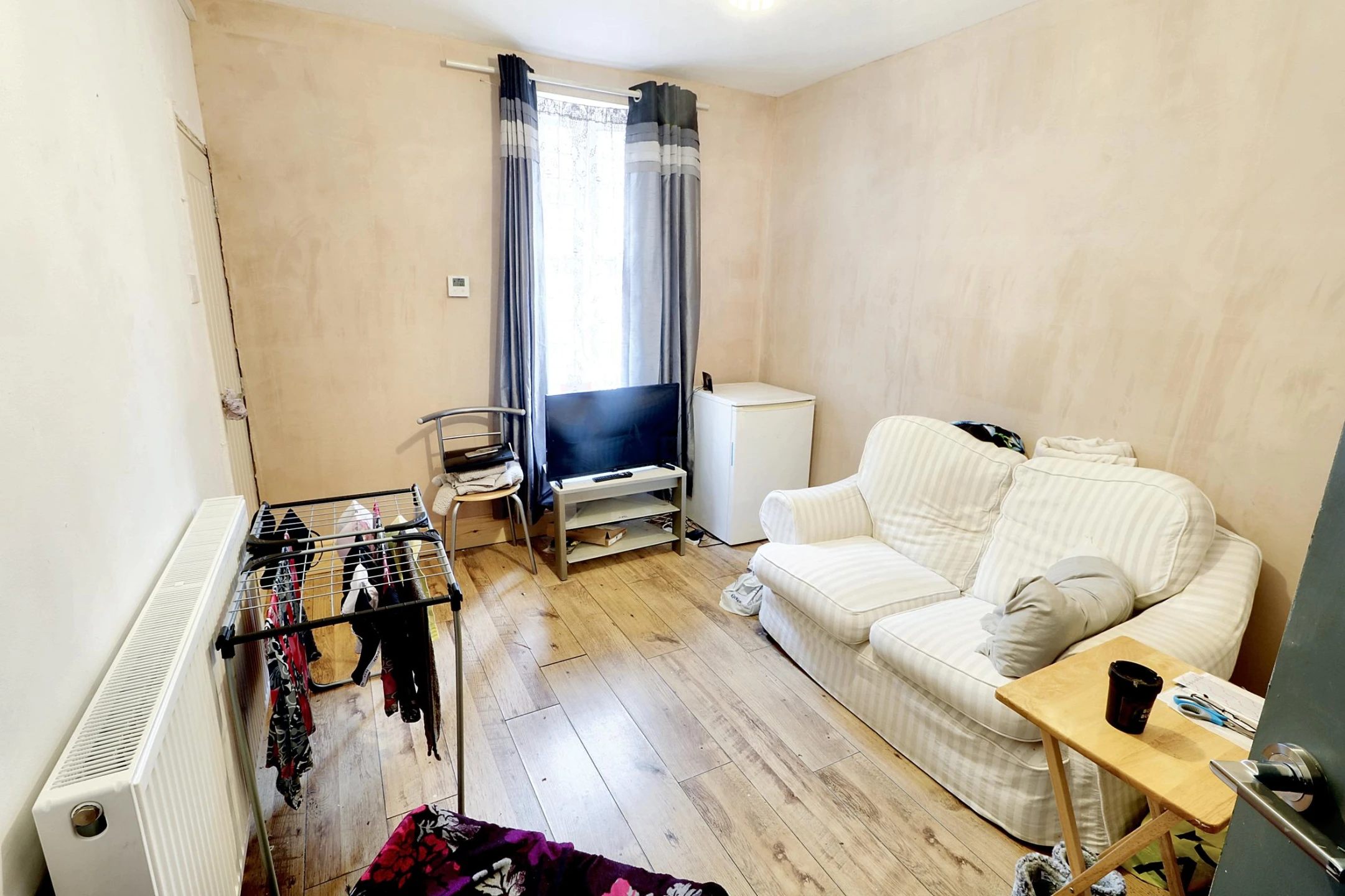 Property enquiry form background image