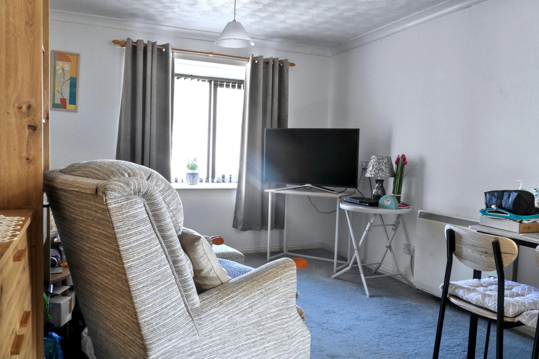 Property enquiry form background image