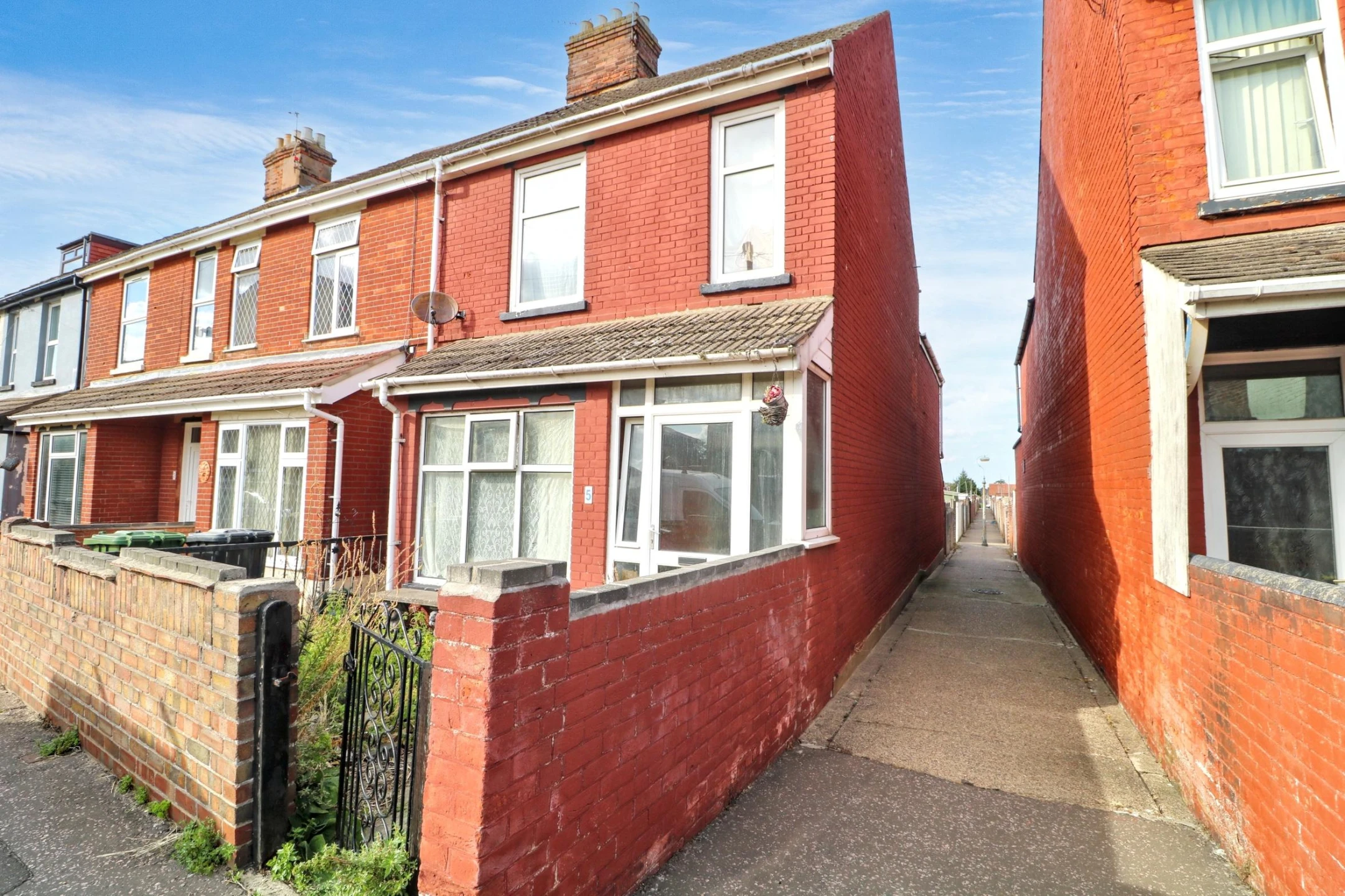 Property enquiry form background image