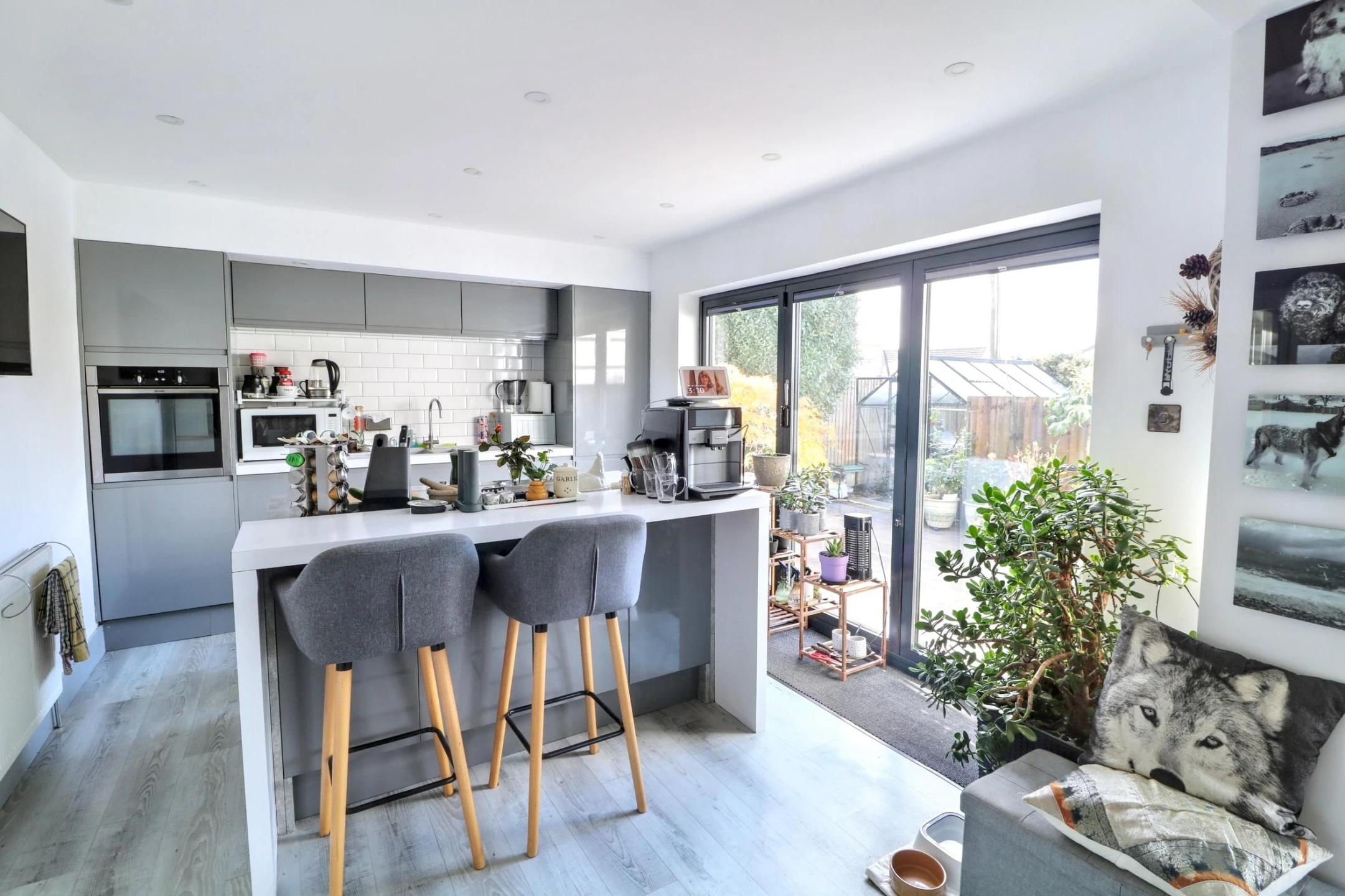 Property enquiry form background image