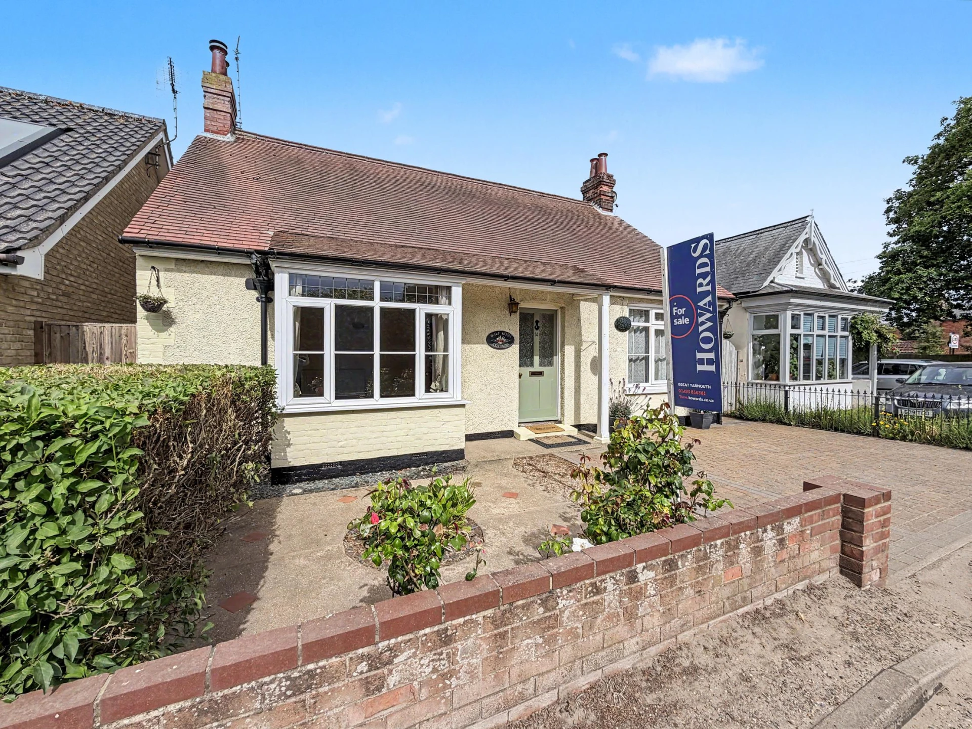 Property enquiry form background image
