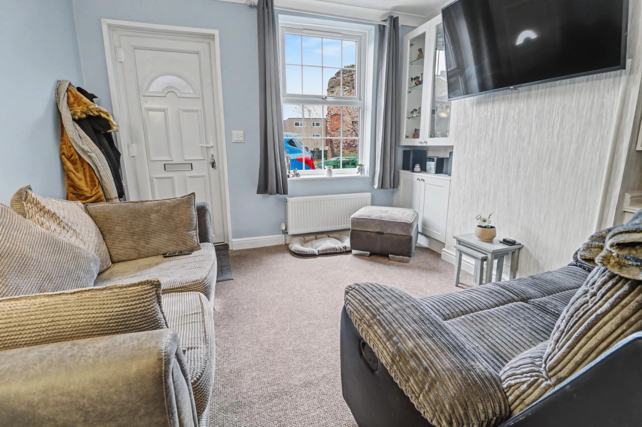 Property enquiry form background image