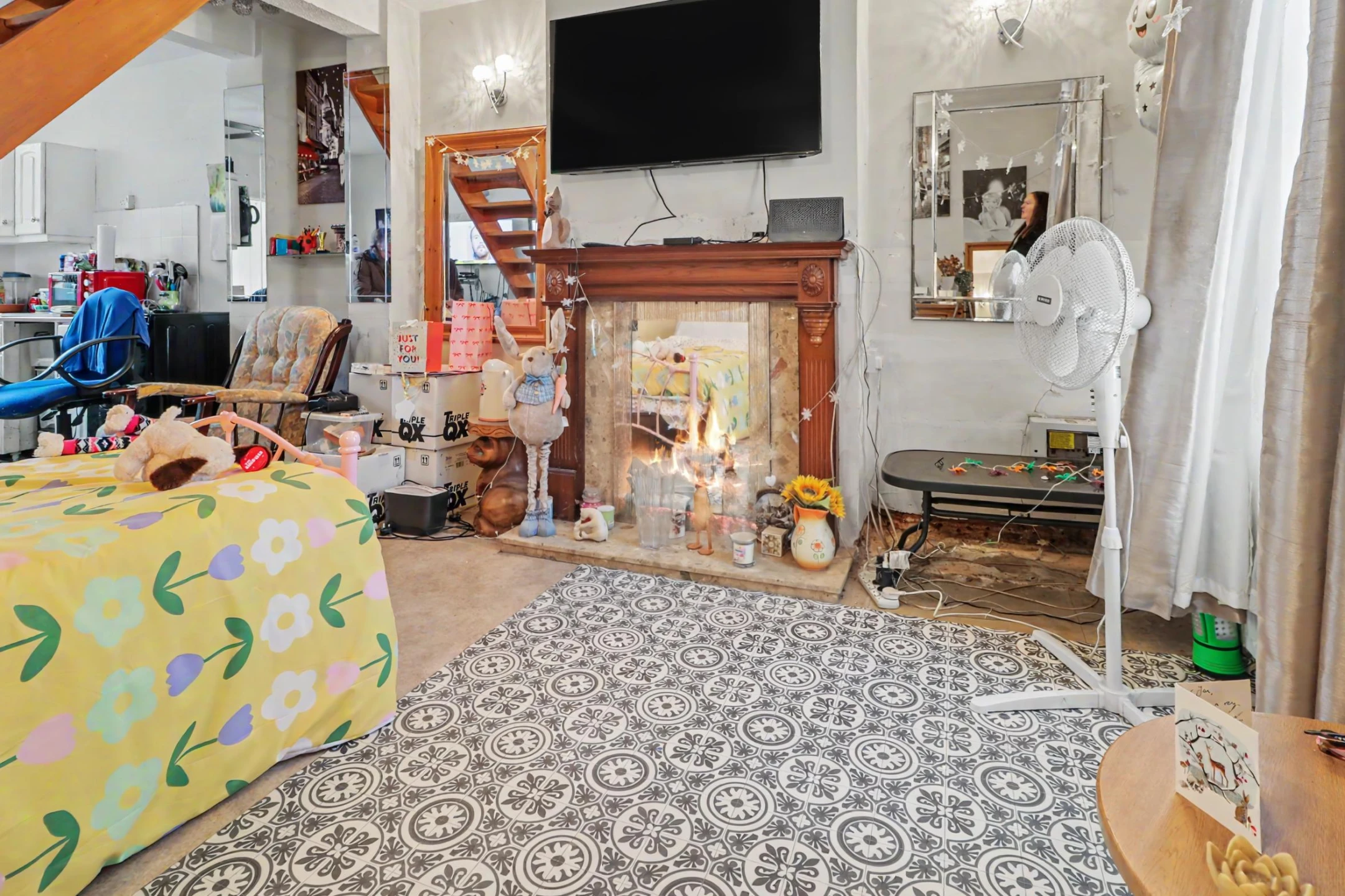 Property enquiry form background image