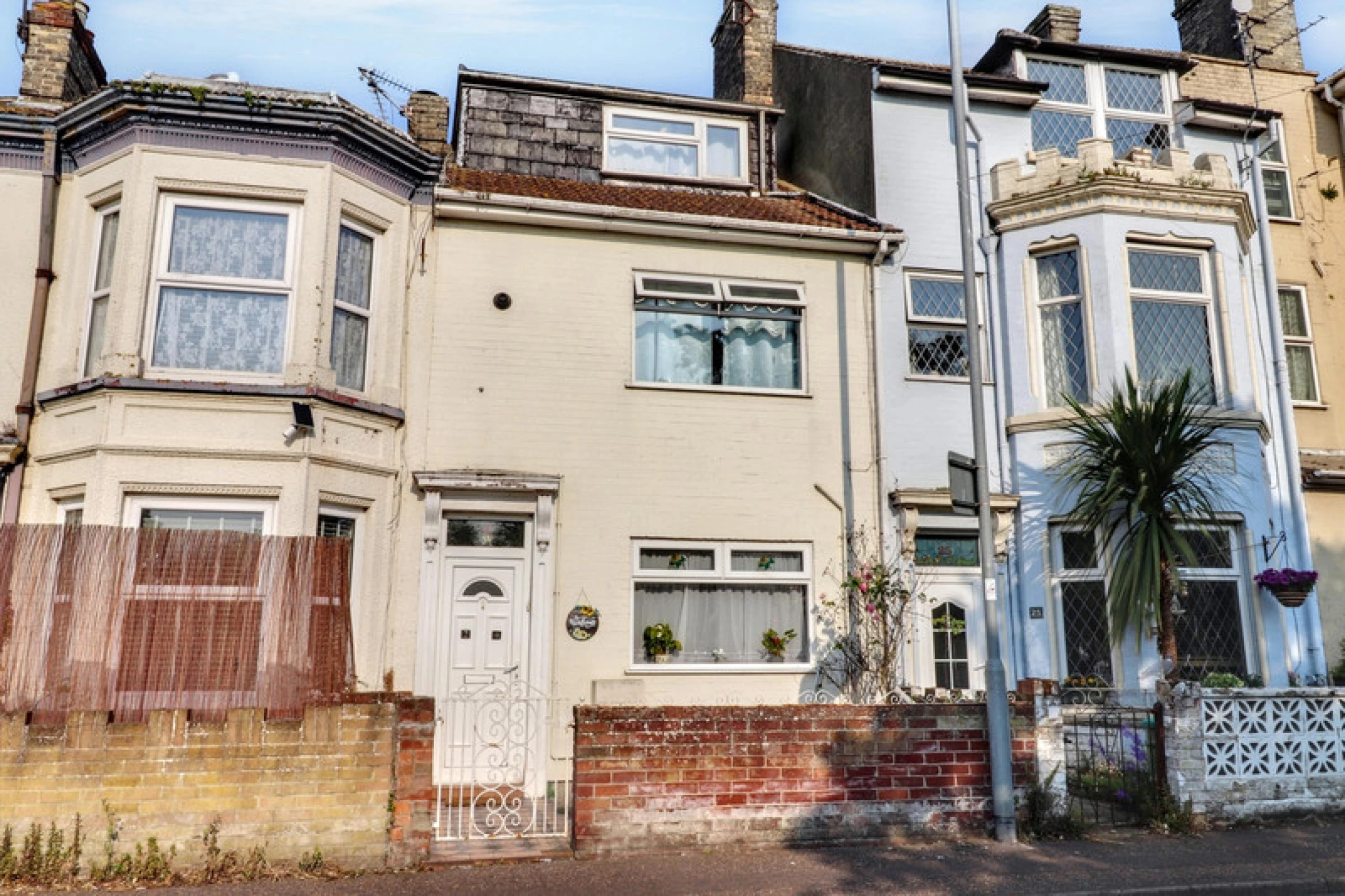 Property enquiry form background image
