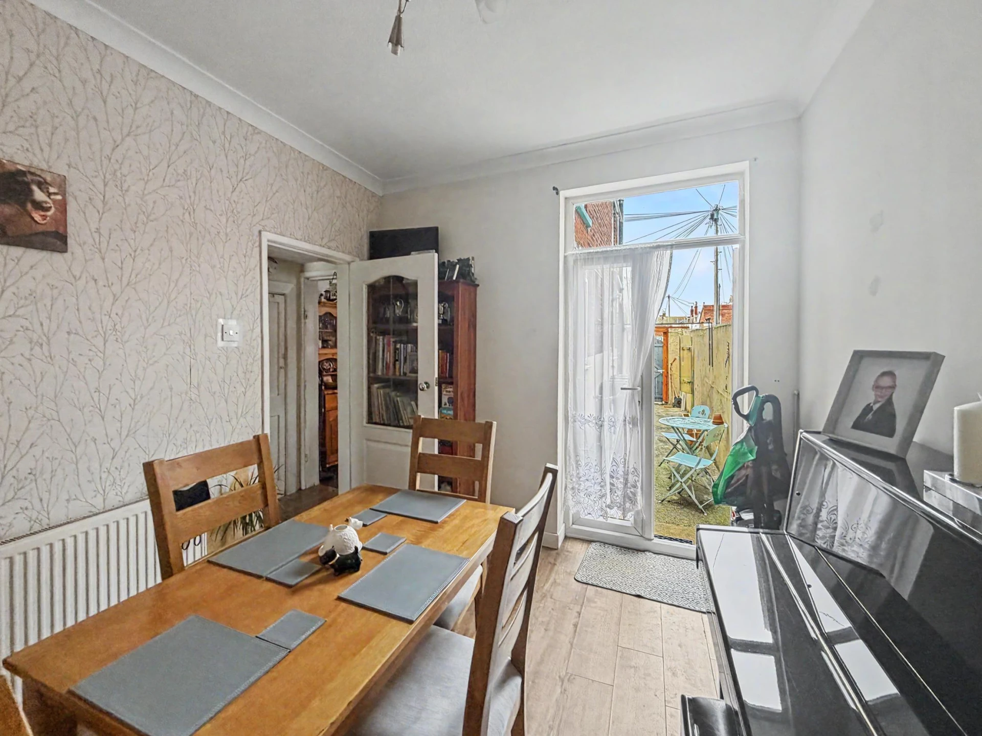 Listing image