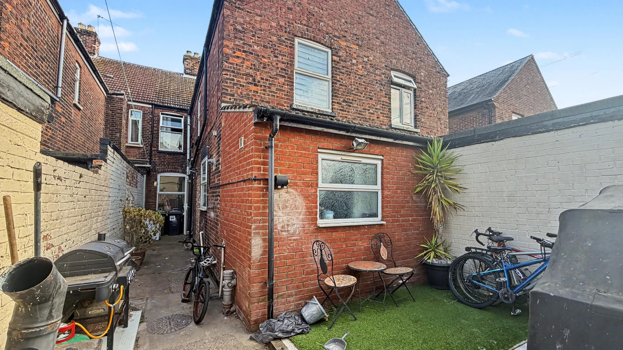 Property enquiry form background image