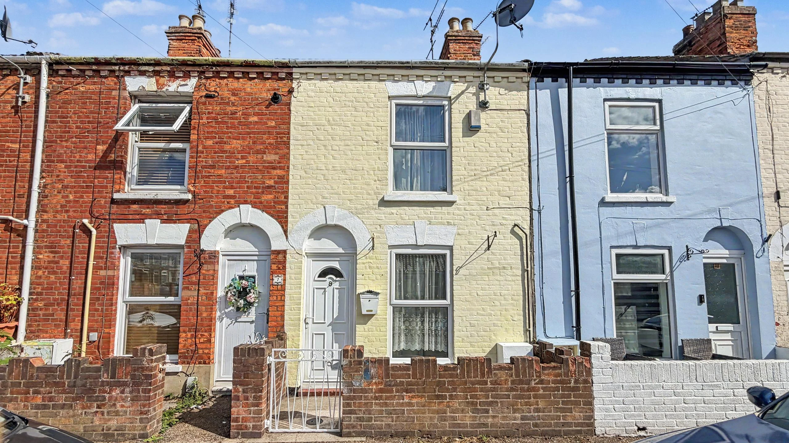 Property enquiry form background image