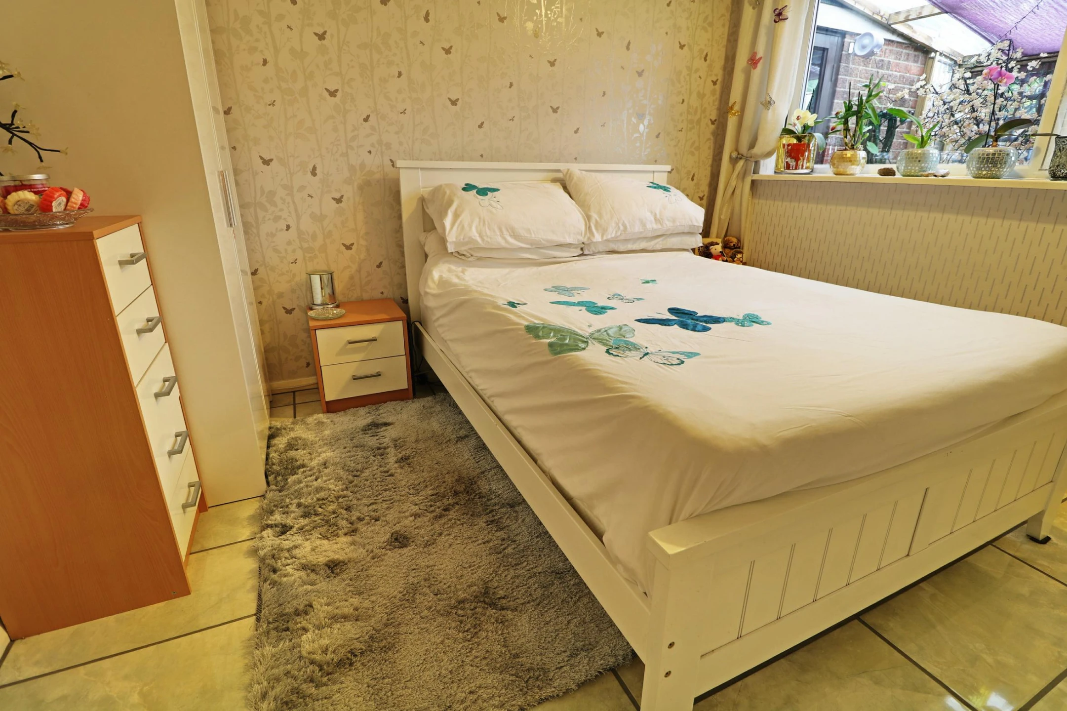 Property enquiry form background image