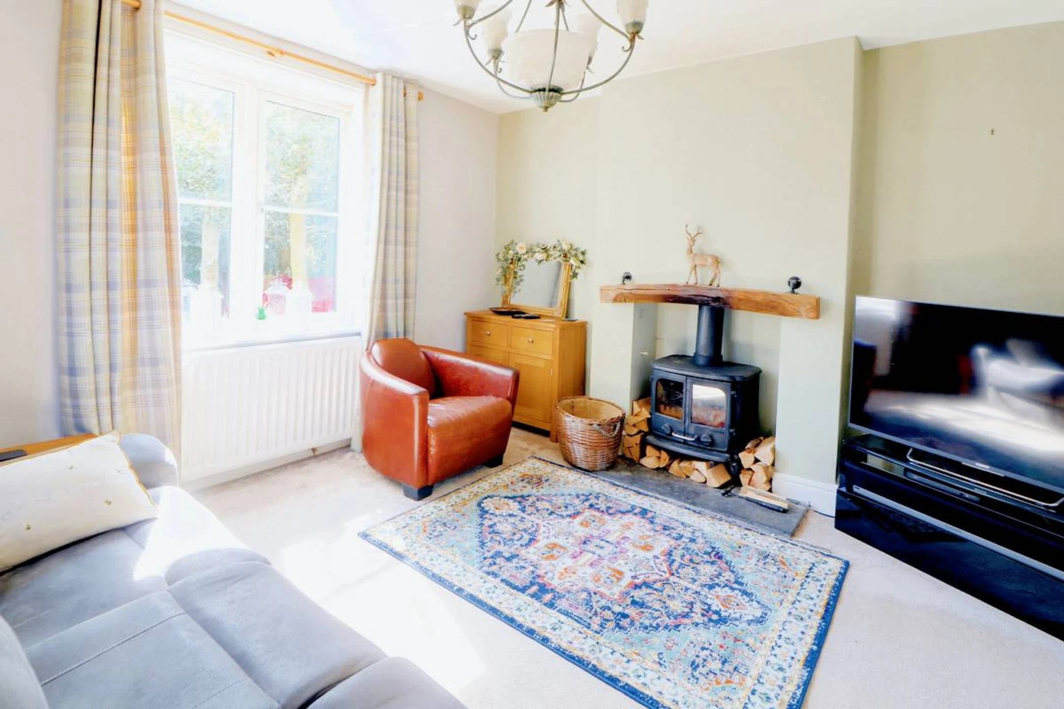 Property enquiry form background image