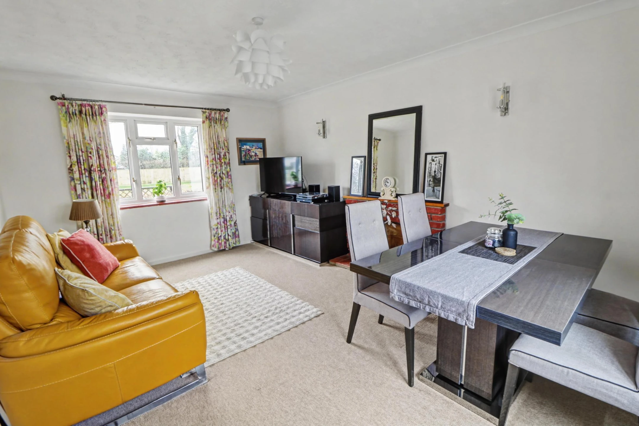 Property enquiry form background image