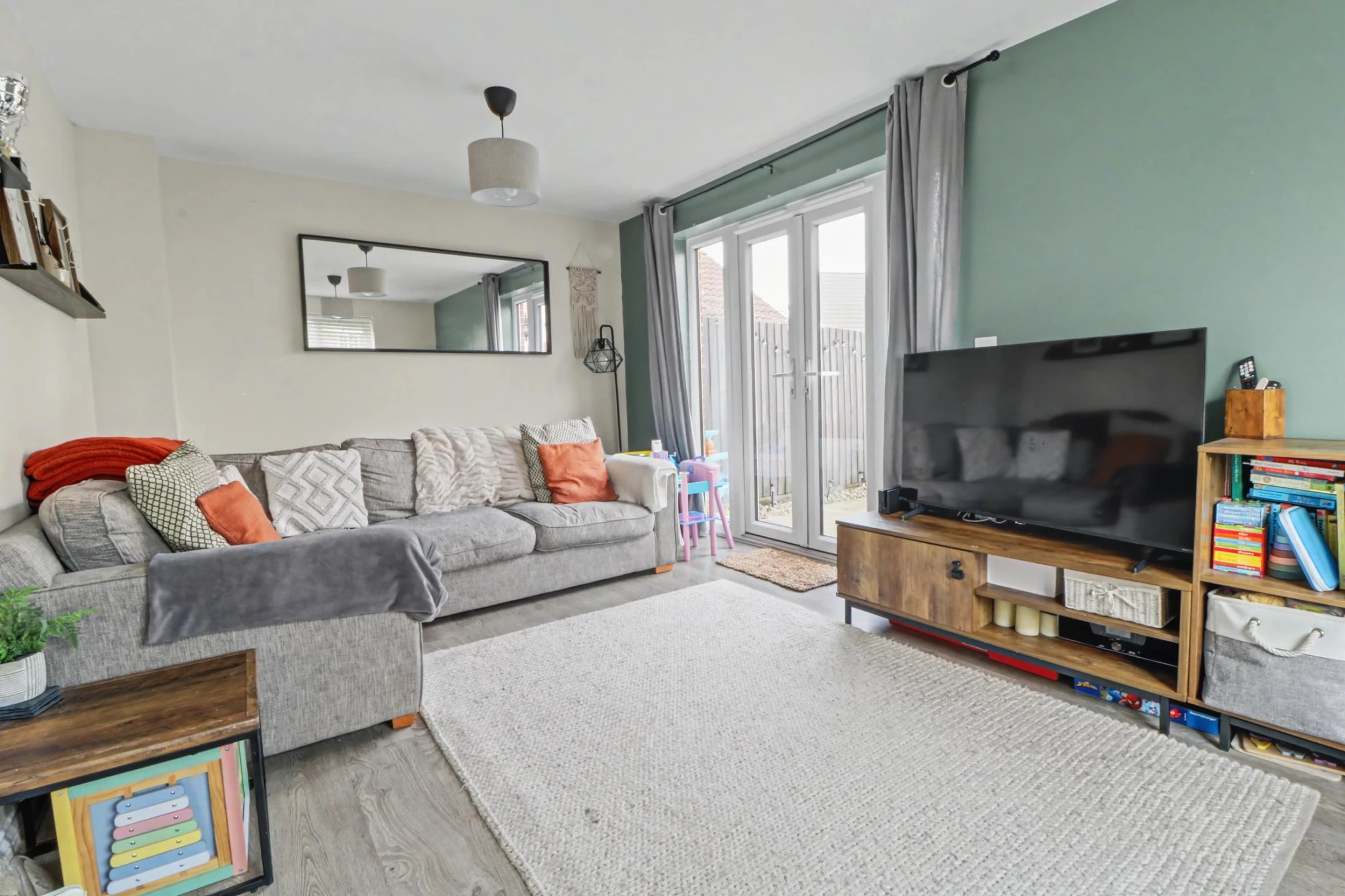 Property enquiry form background image