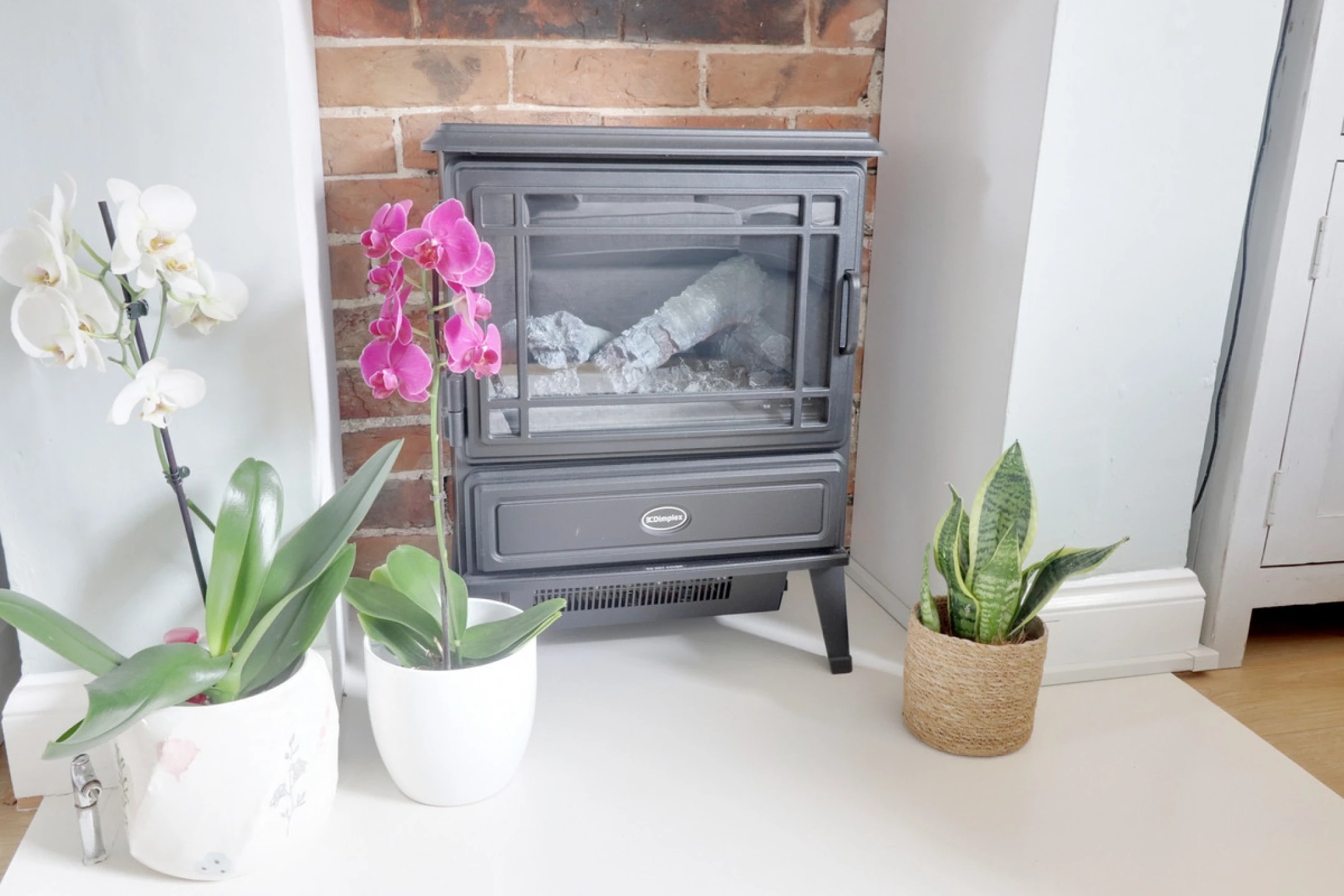 Property enquiry form background image