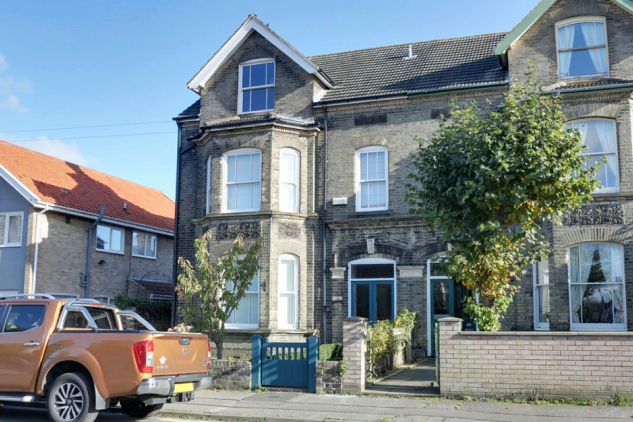 Property enquiry form background image