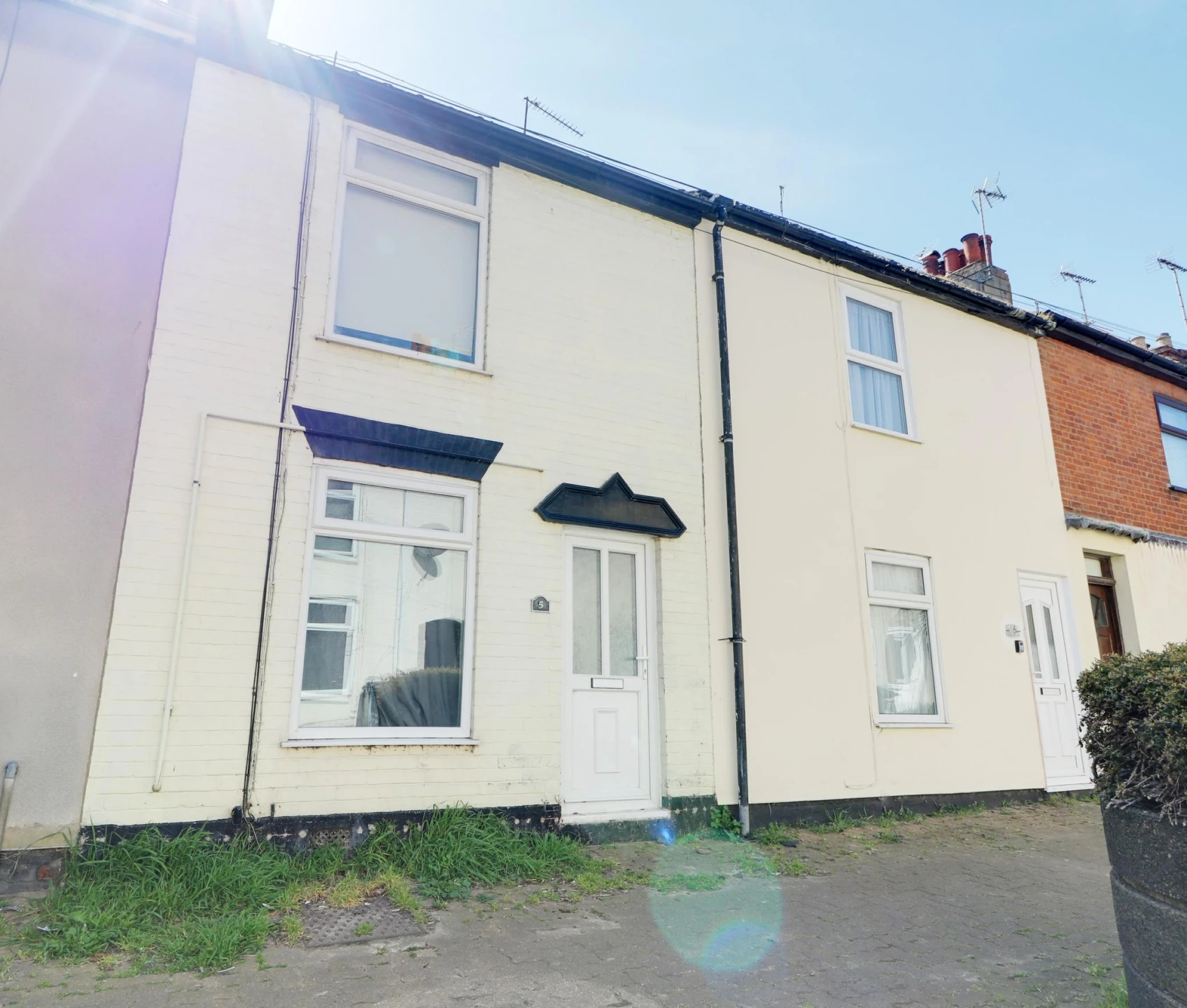 Property enquiry form background image