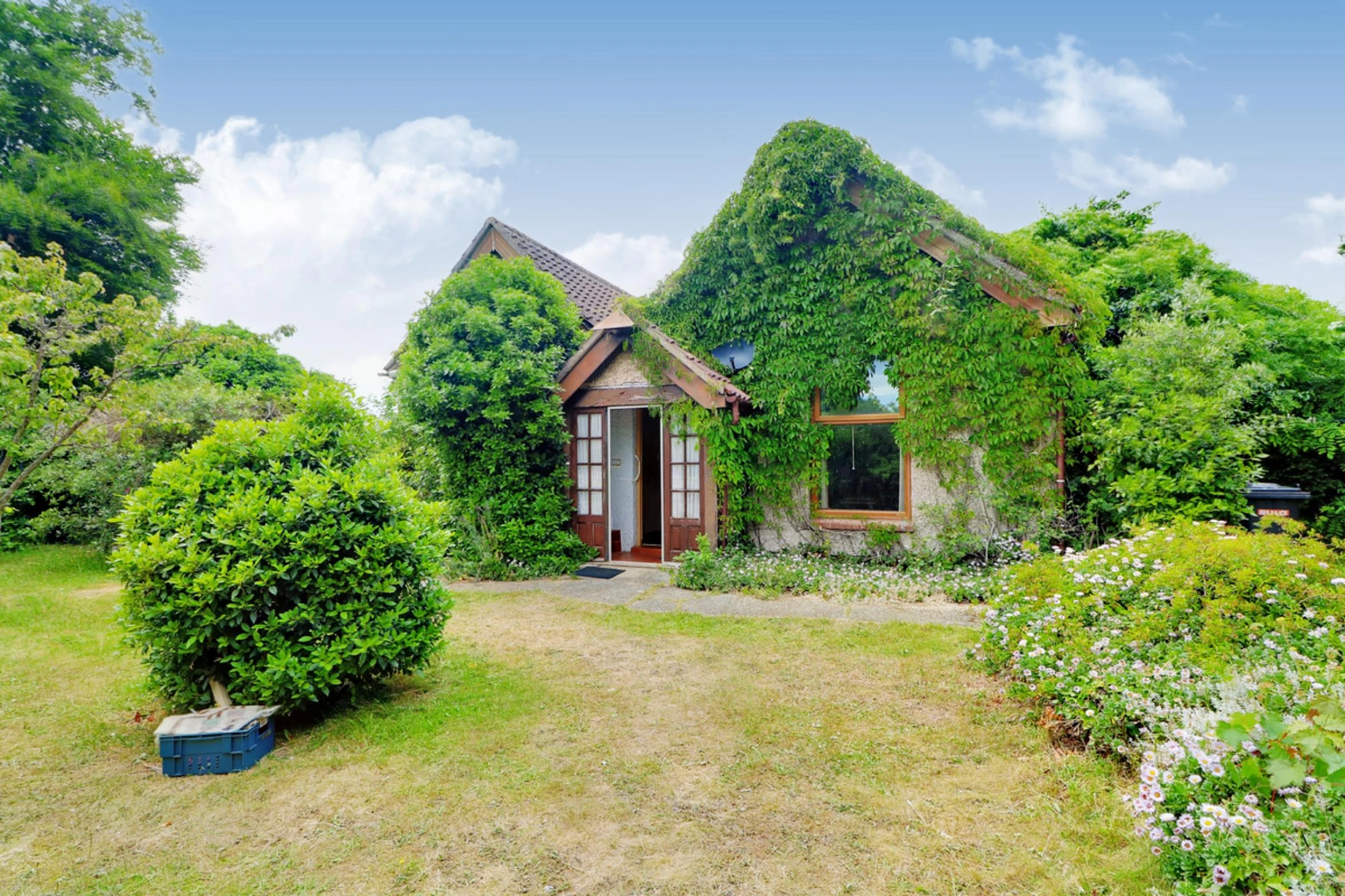 Property enquiry form background image