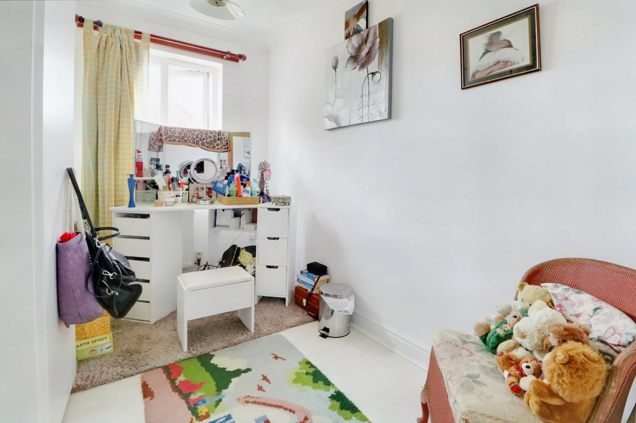 Property enquiry form background image