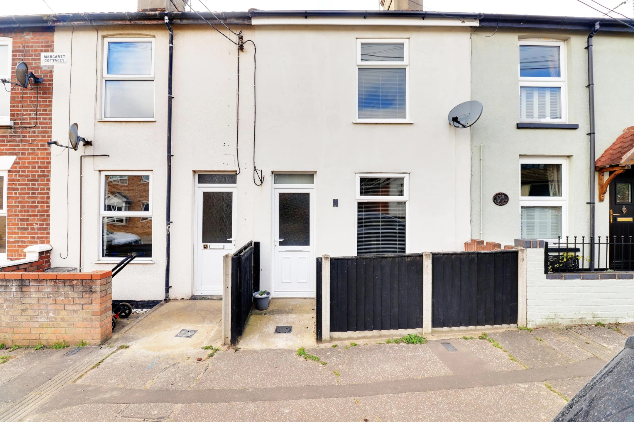 Property enquiry form background image