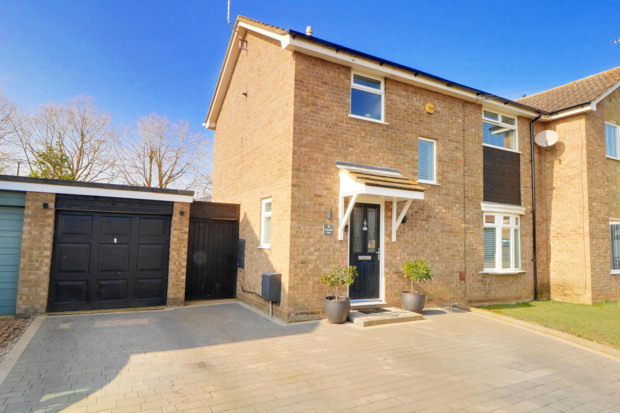 Property enquiry form background image