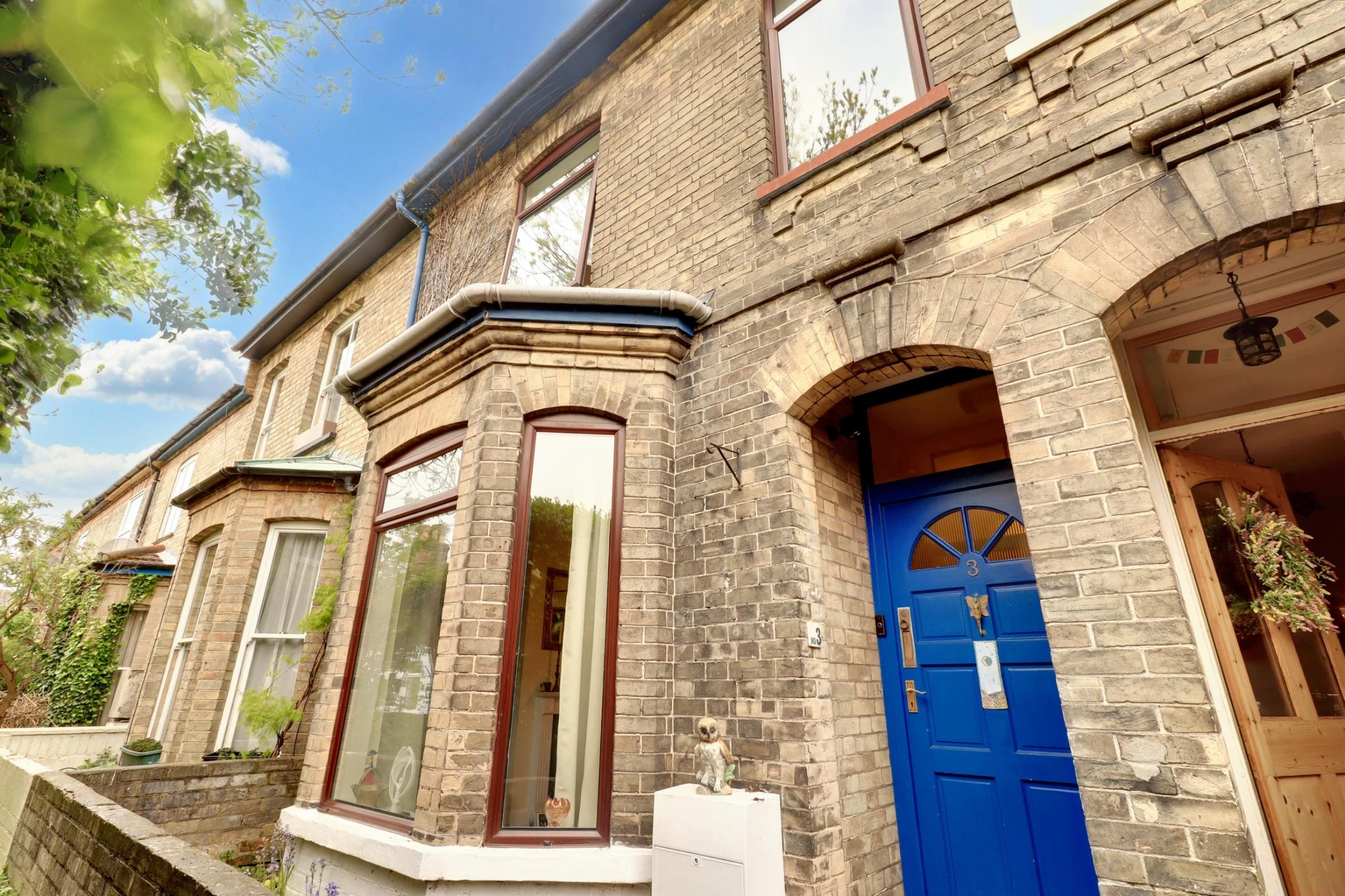 Property enquiry form background image