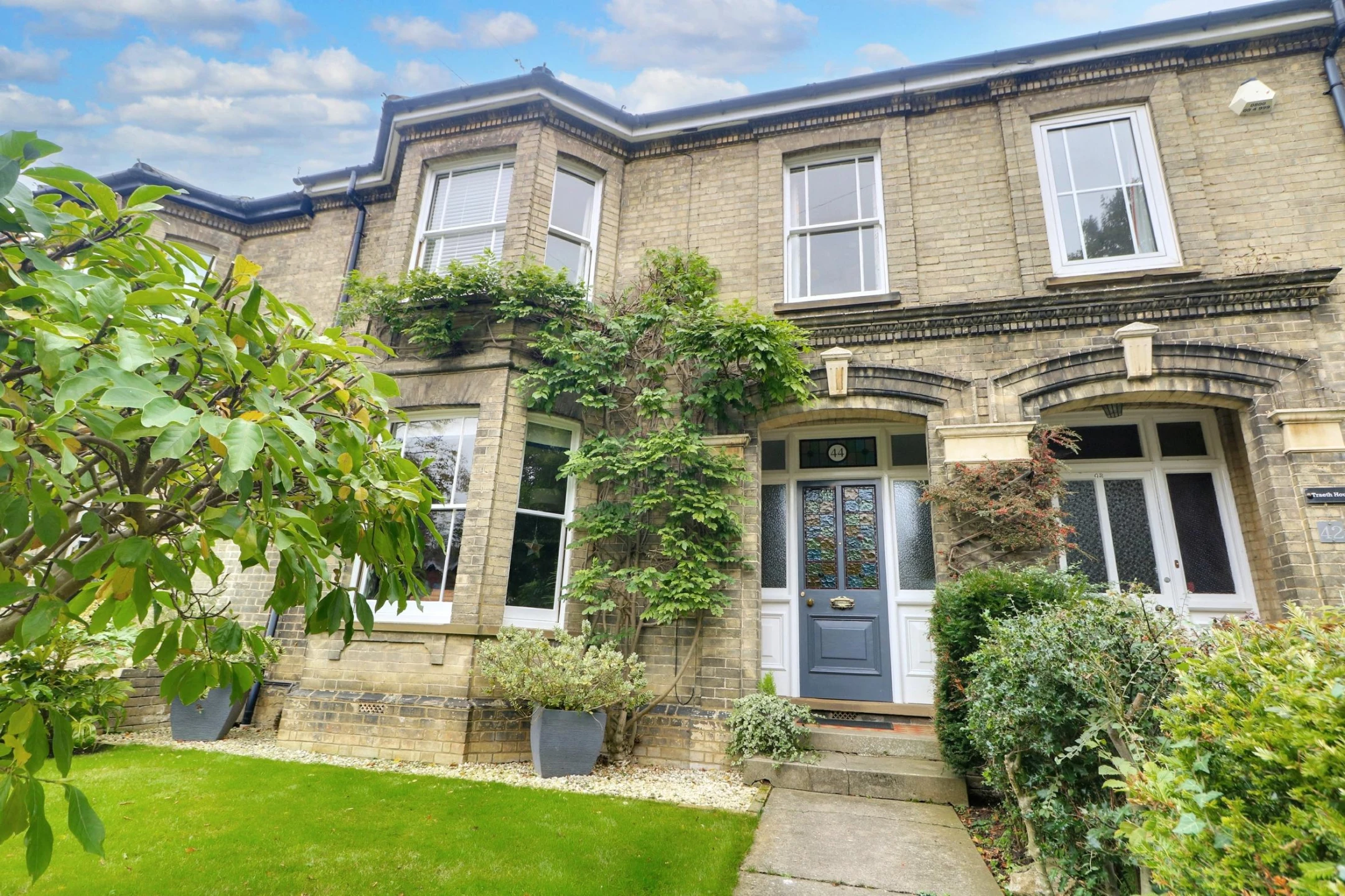 Property enquiry form background image