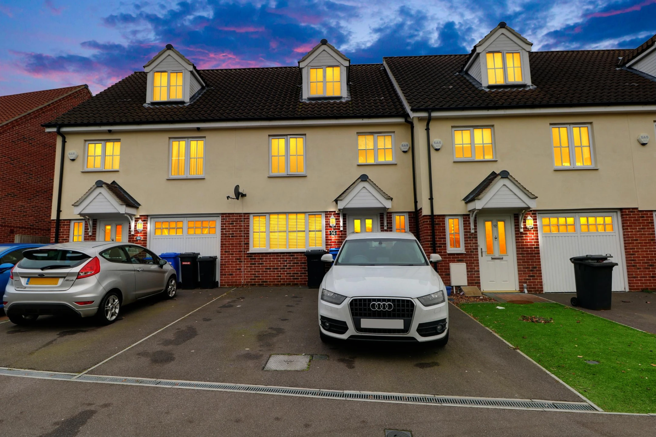 Property enquiry form background image