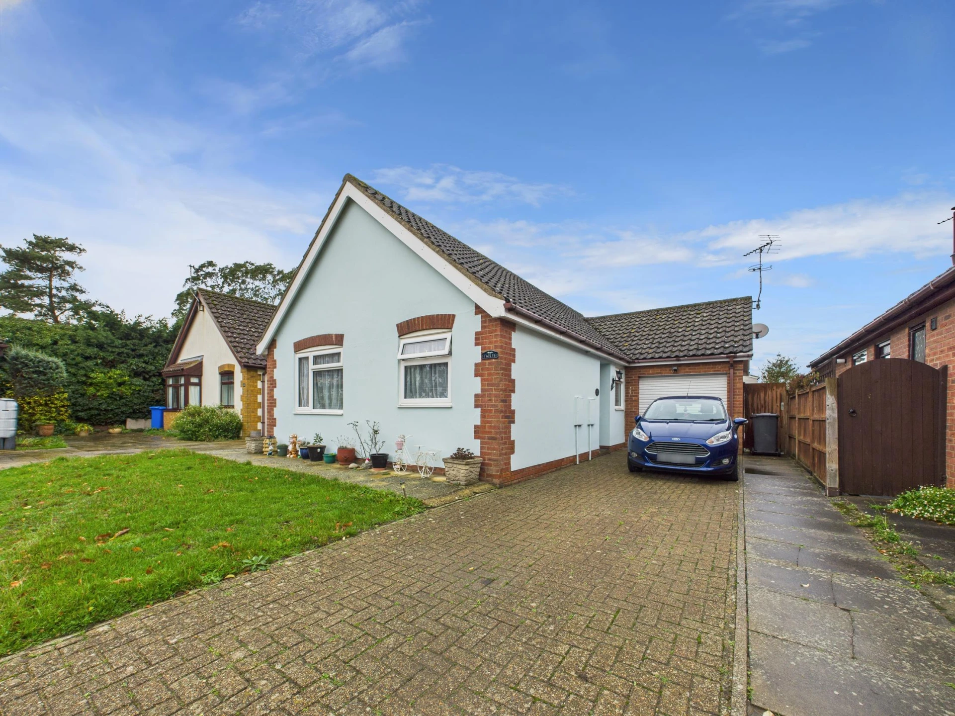 Property enquiry form background image