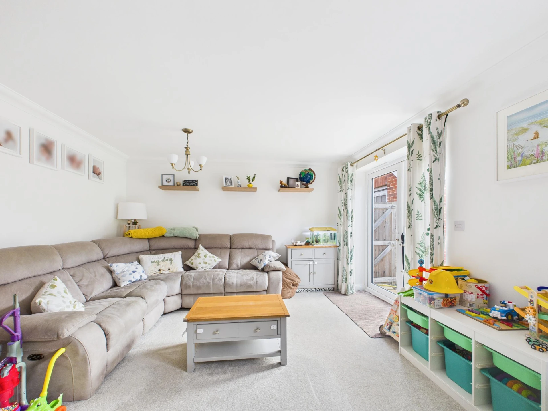 Property enquiry form background image