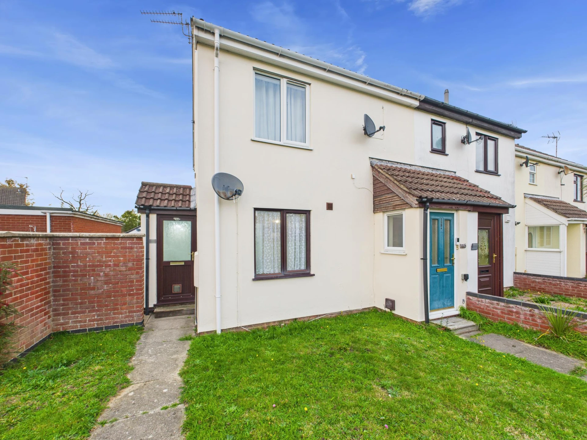 Property enquiry form background image