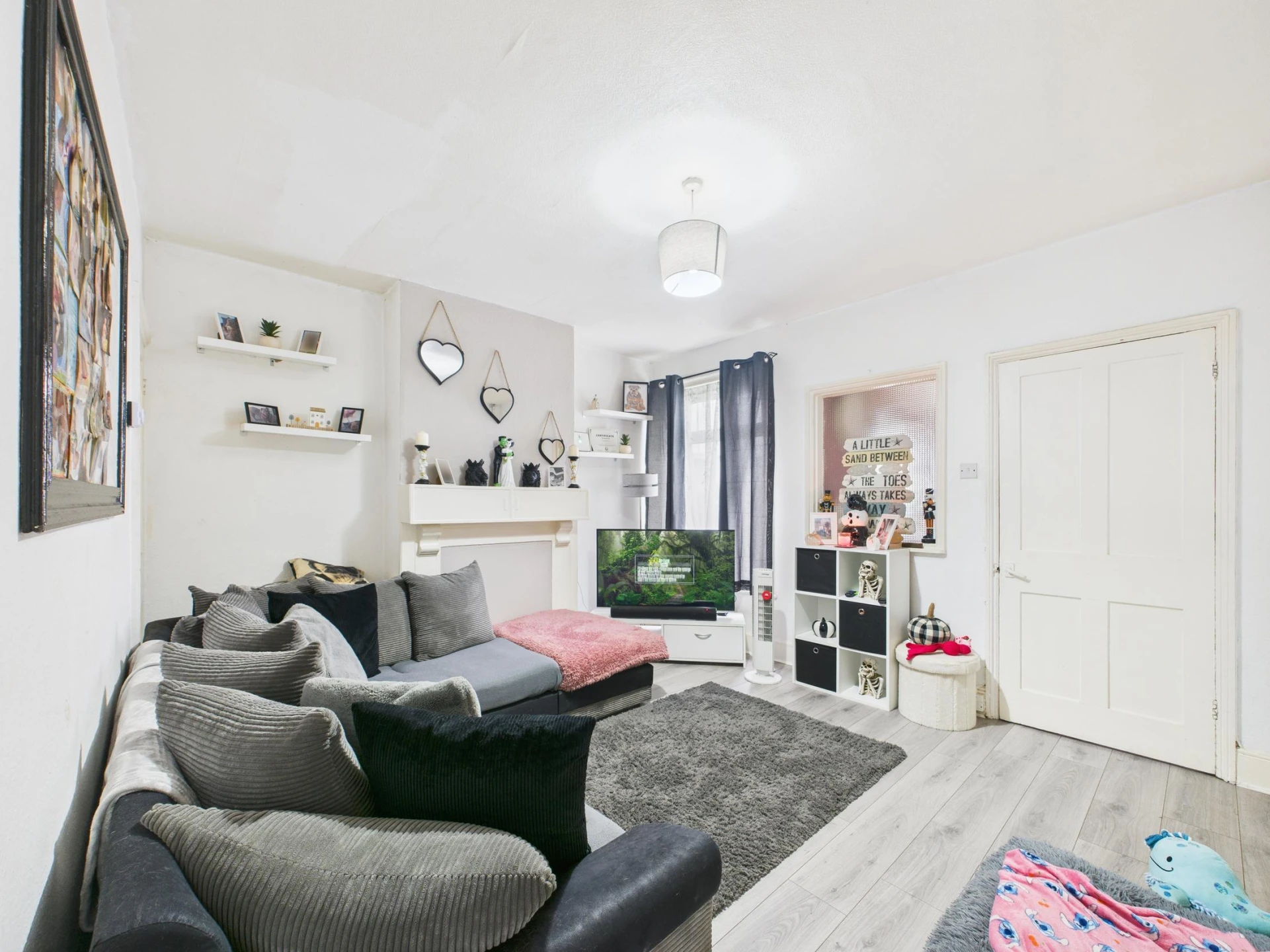 Property enquiry form background image