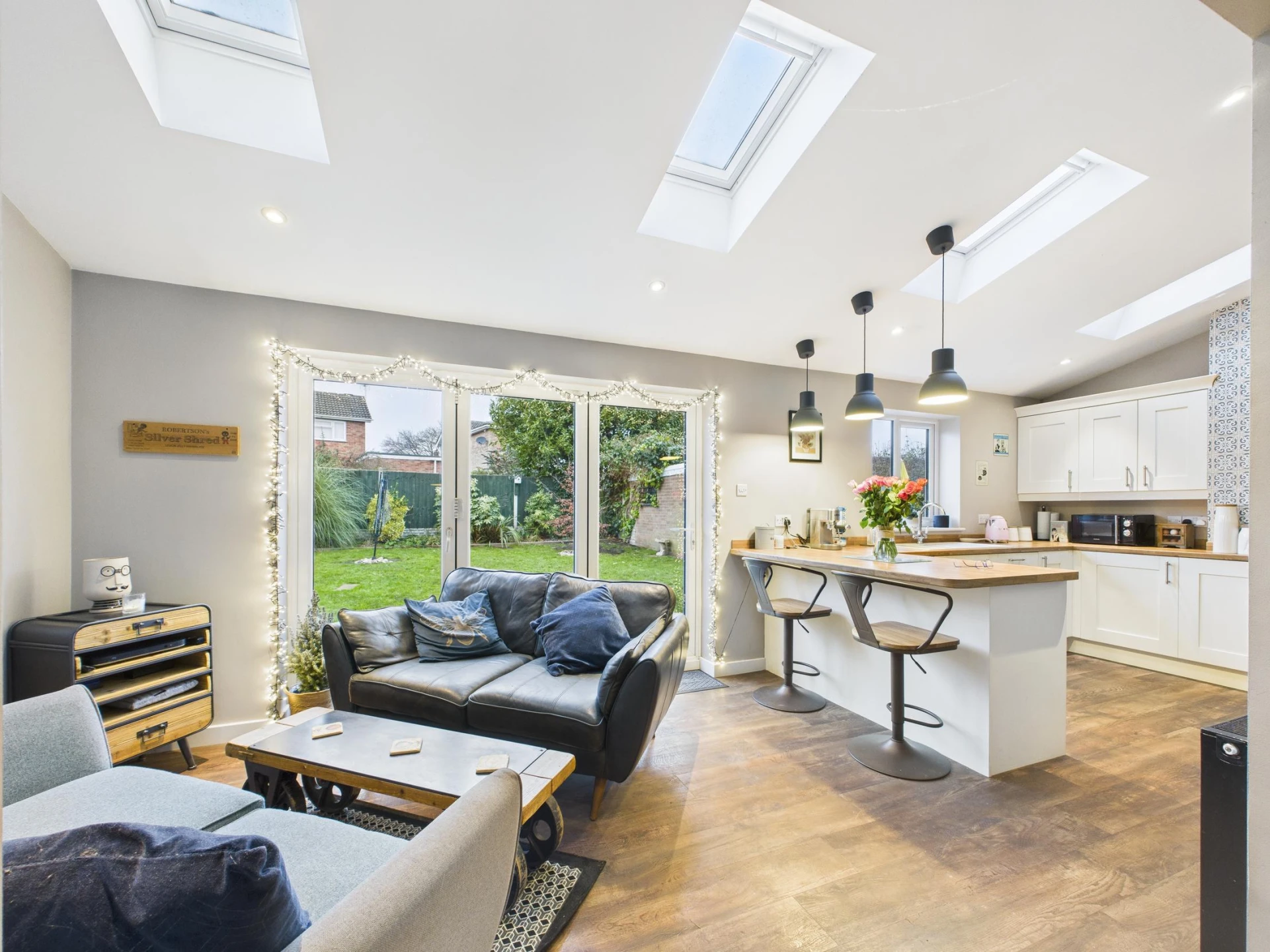 Property enquiry form background image