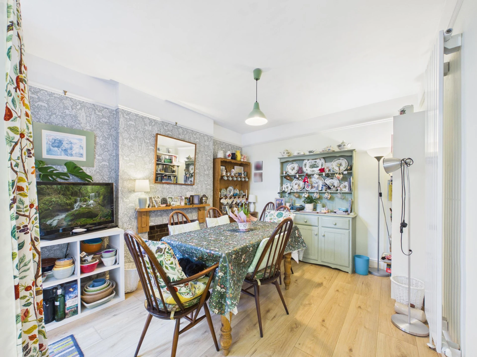 Property enquiry form background image