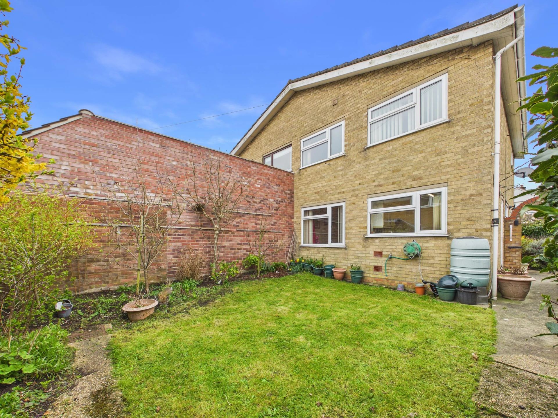 Property enquiry form background image