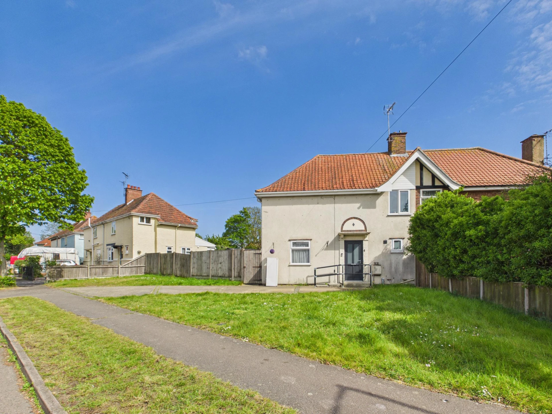 Property enquiry form background image