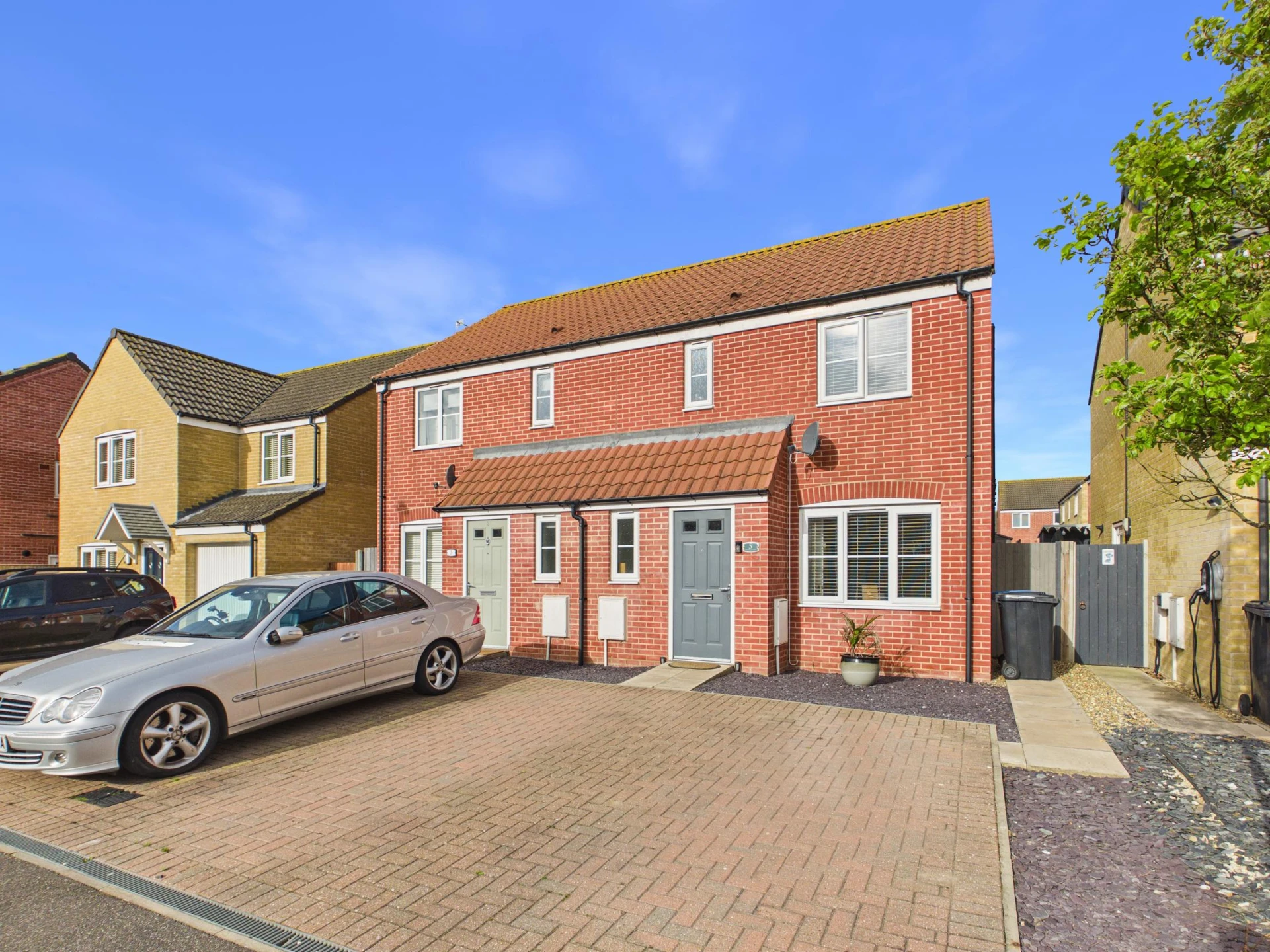 Property enquiry form background image