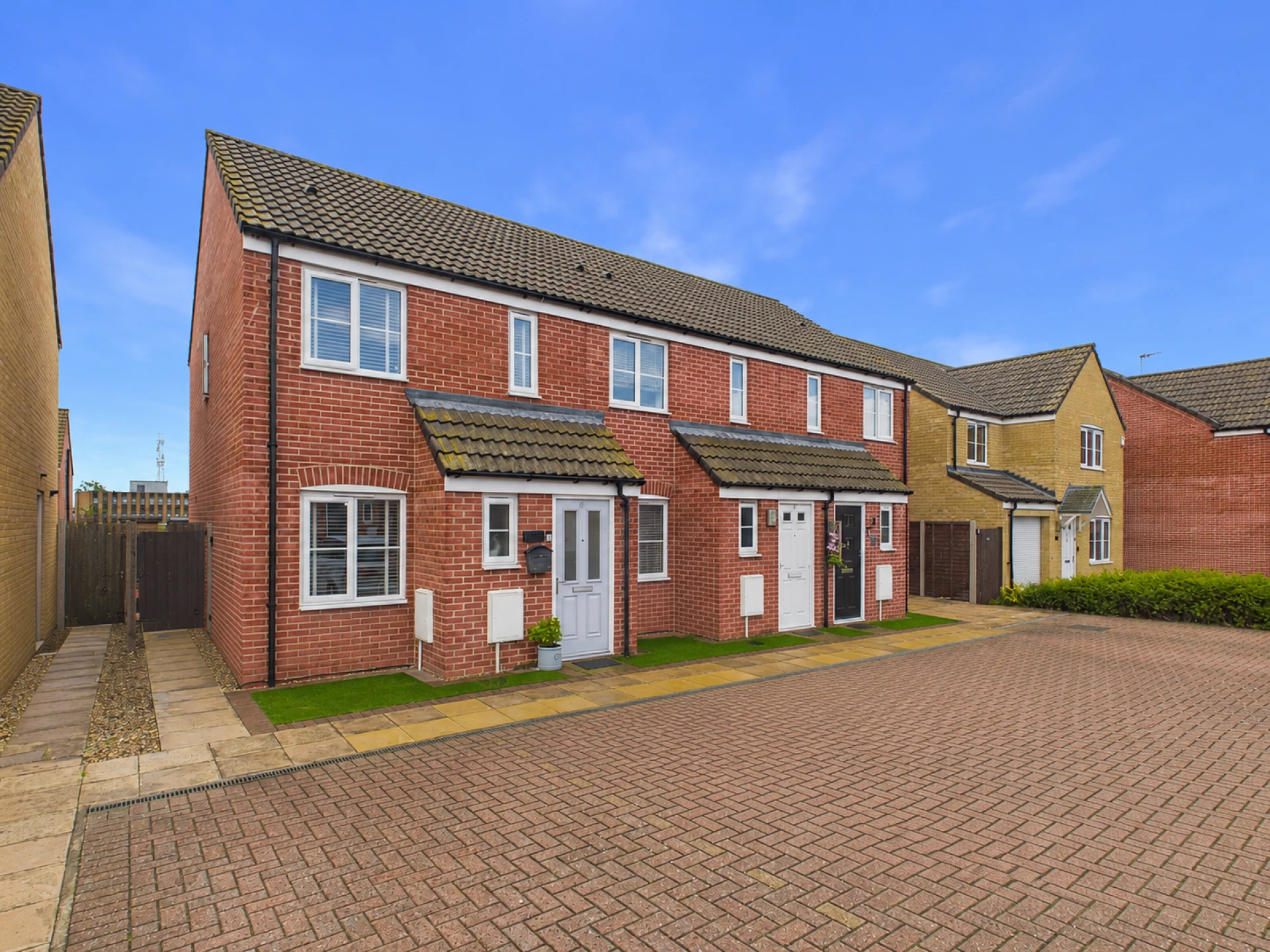 Property enquiry form background image