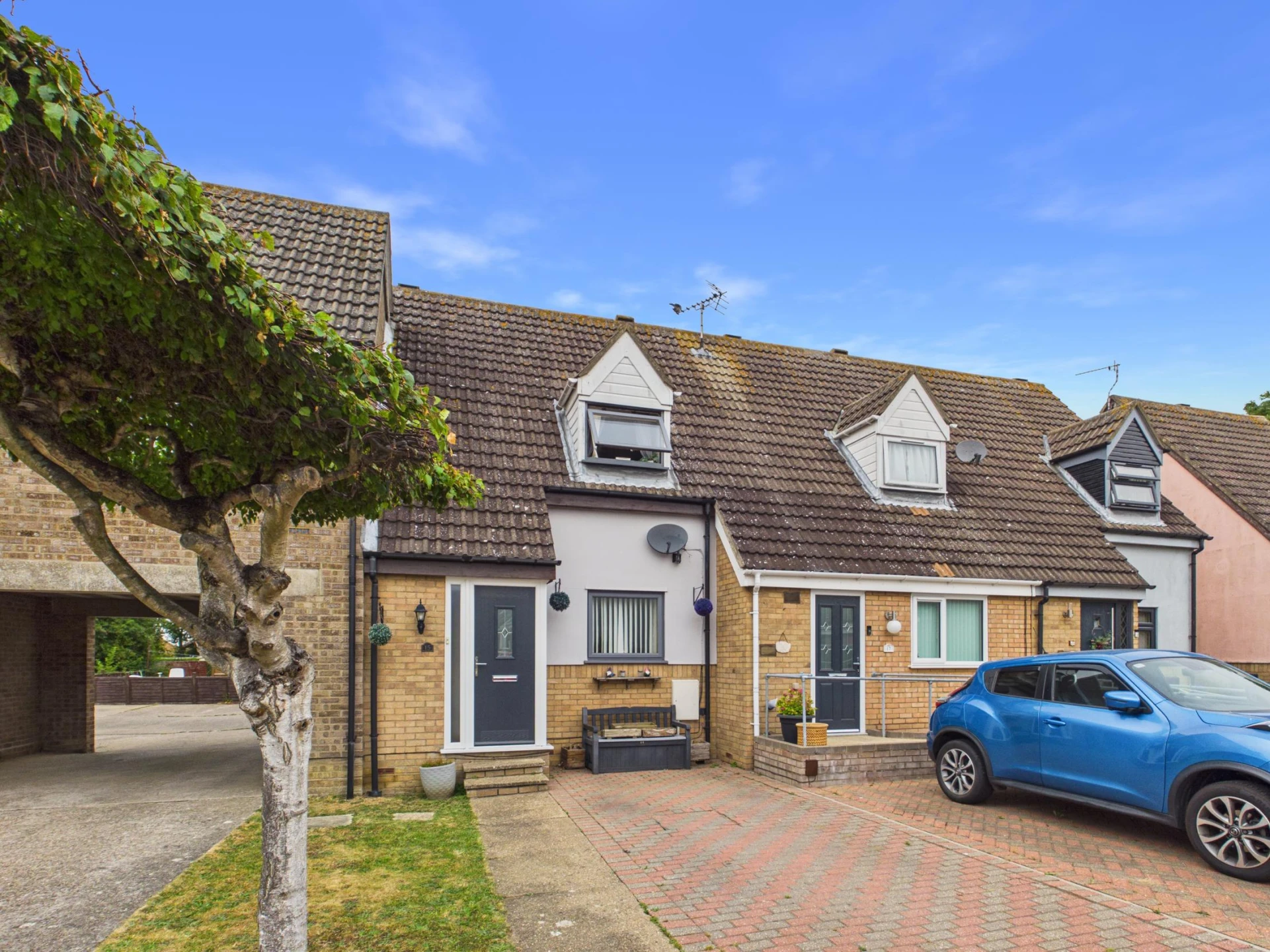 Property enquiry form background image