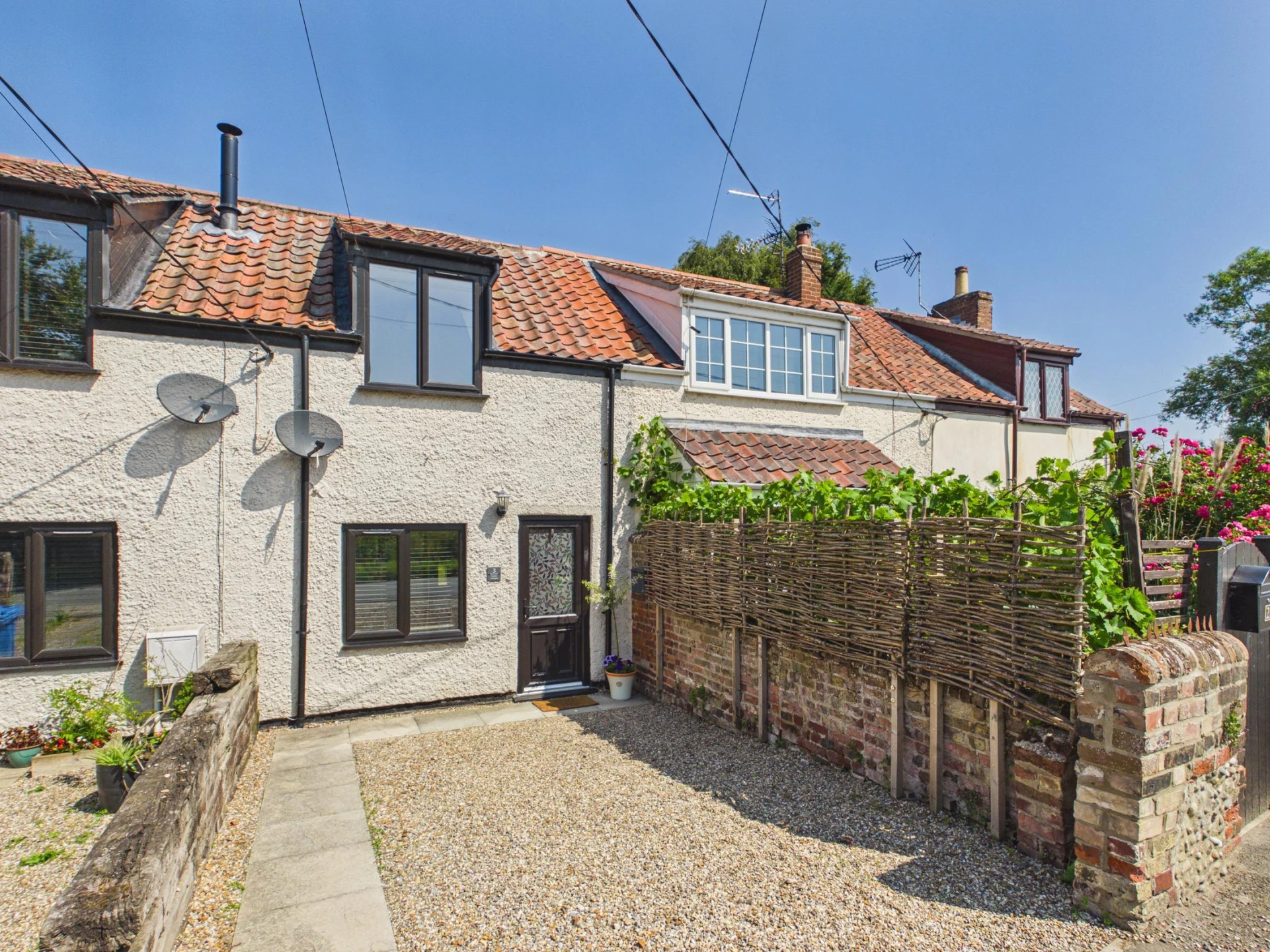 Property enquiry form background image