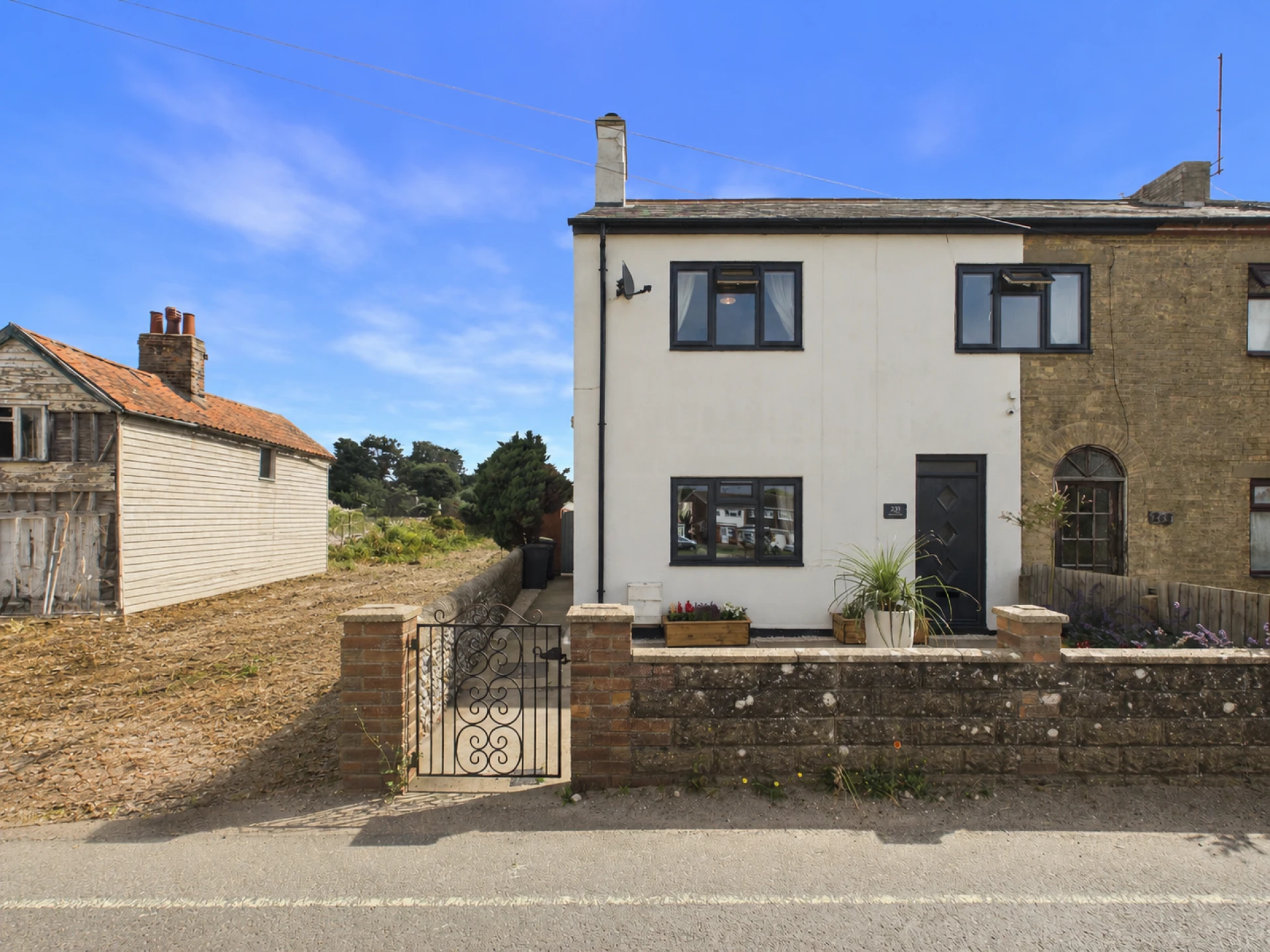 Property enquiry form background image