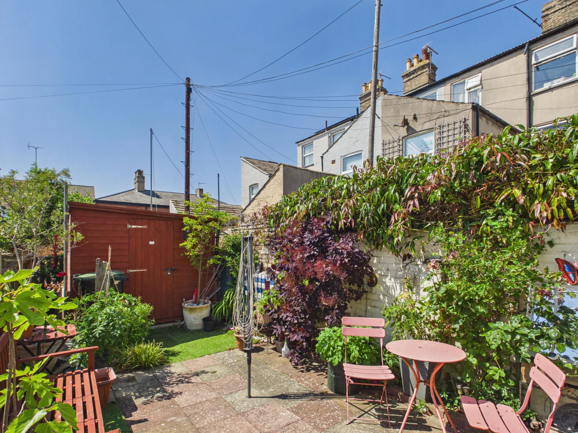 Property enquiry form background image