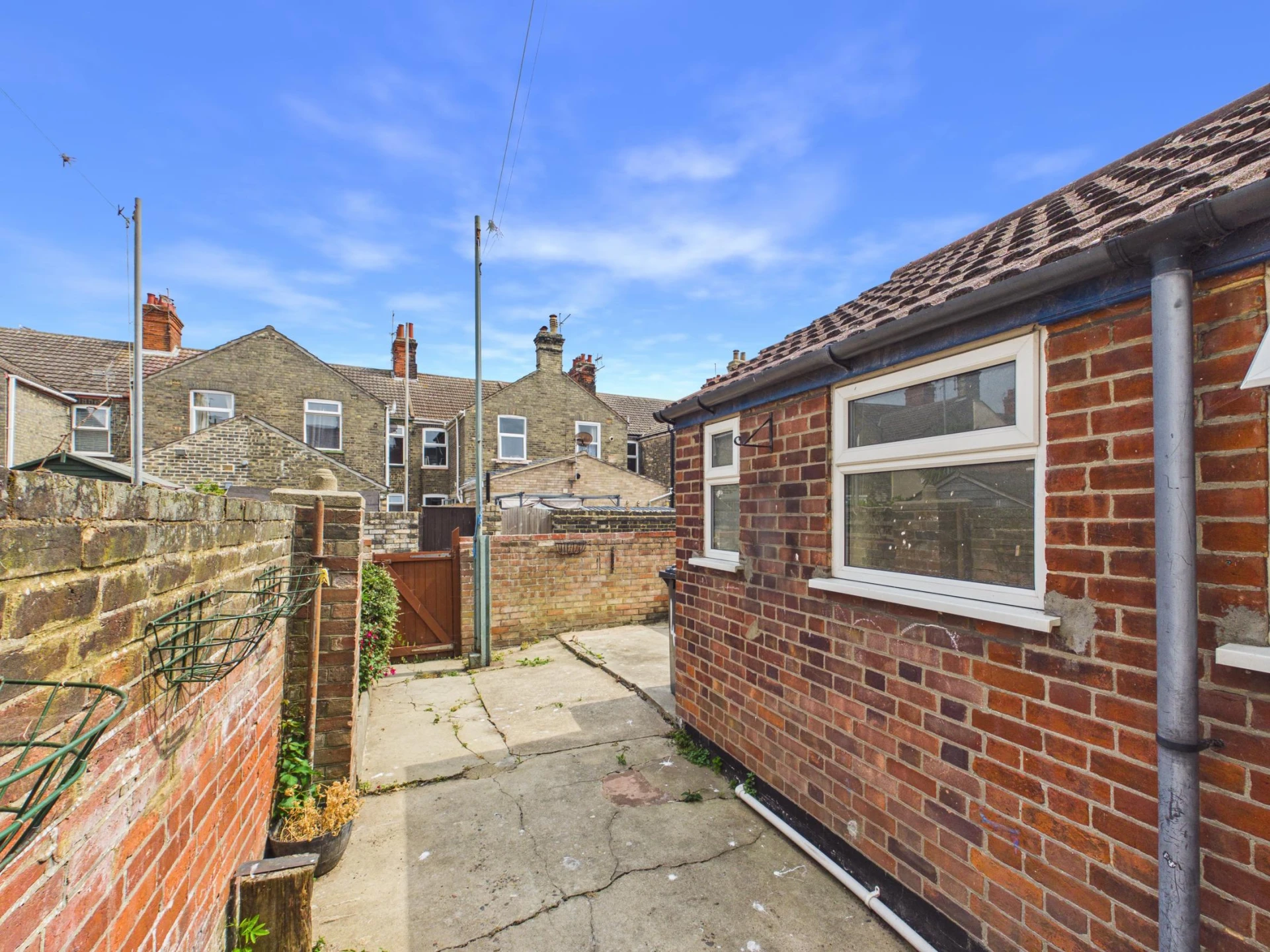 Property enquiry form background image
