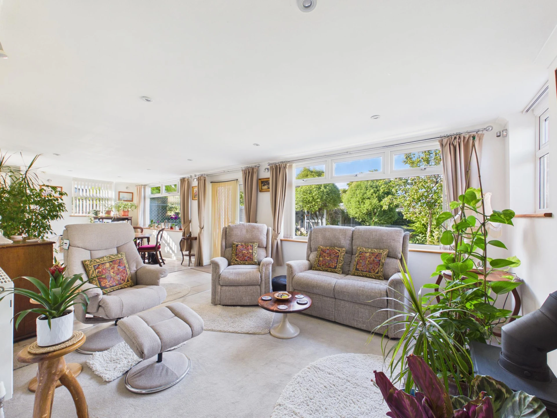 Property enquiry form background image