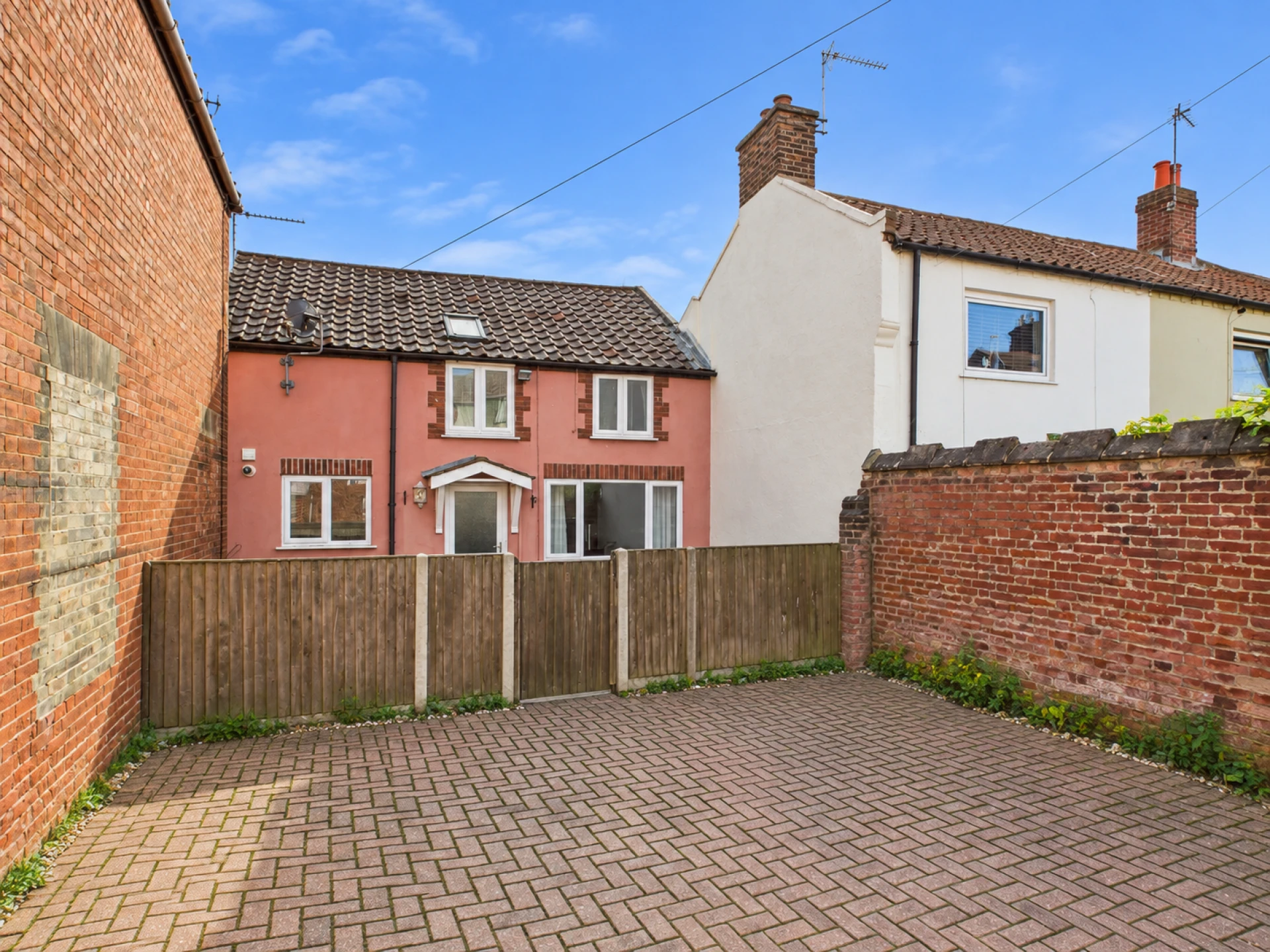 Property enquiry form background image