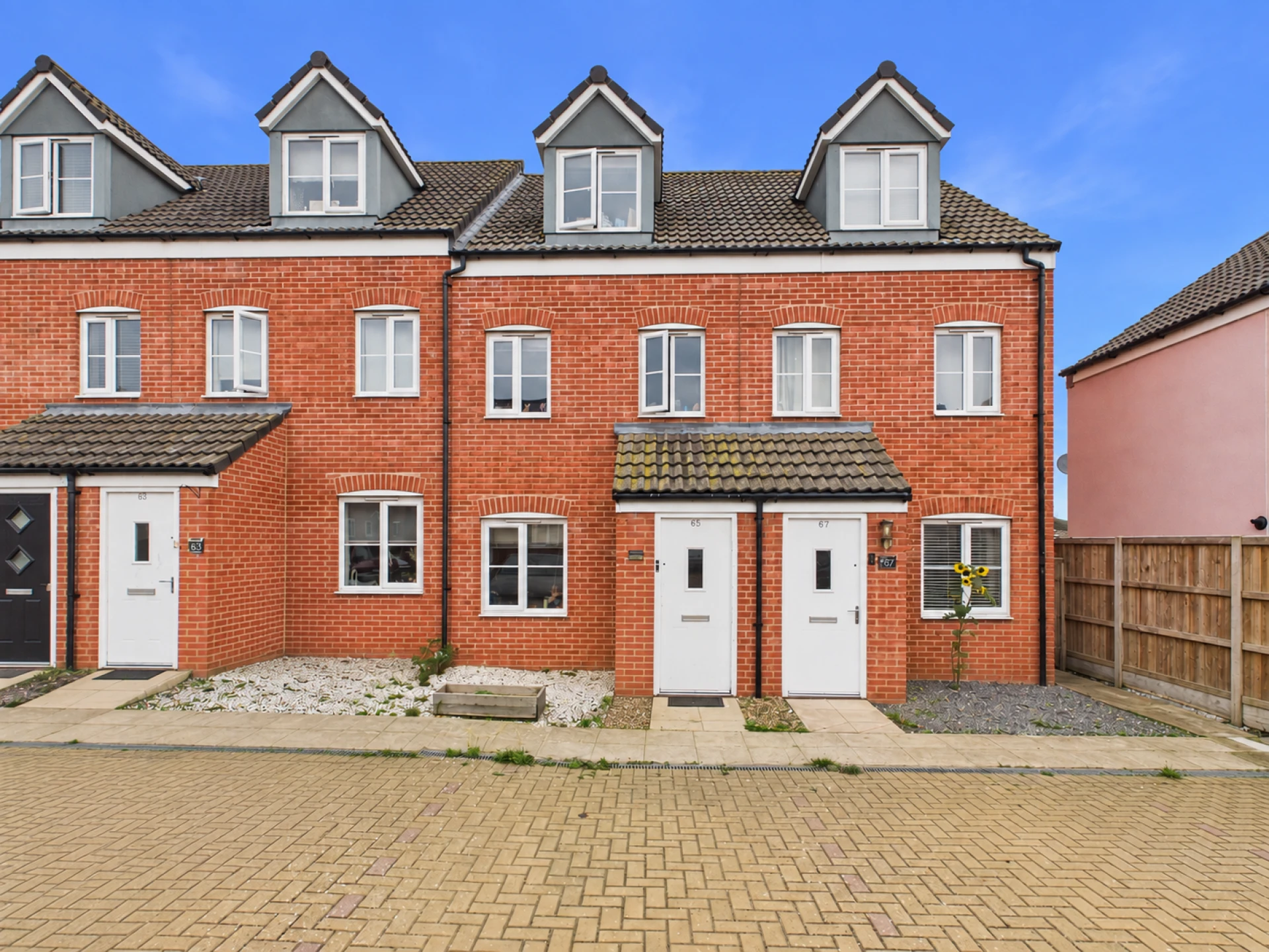 Property enquiry form background image