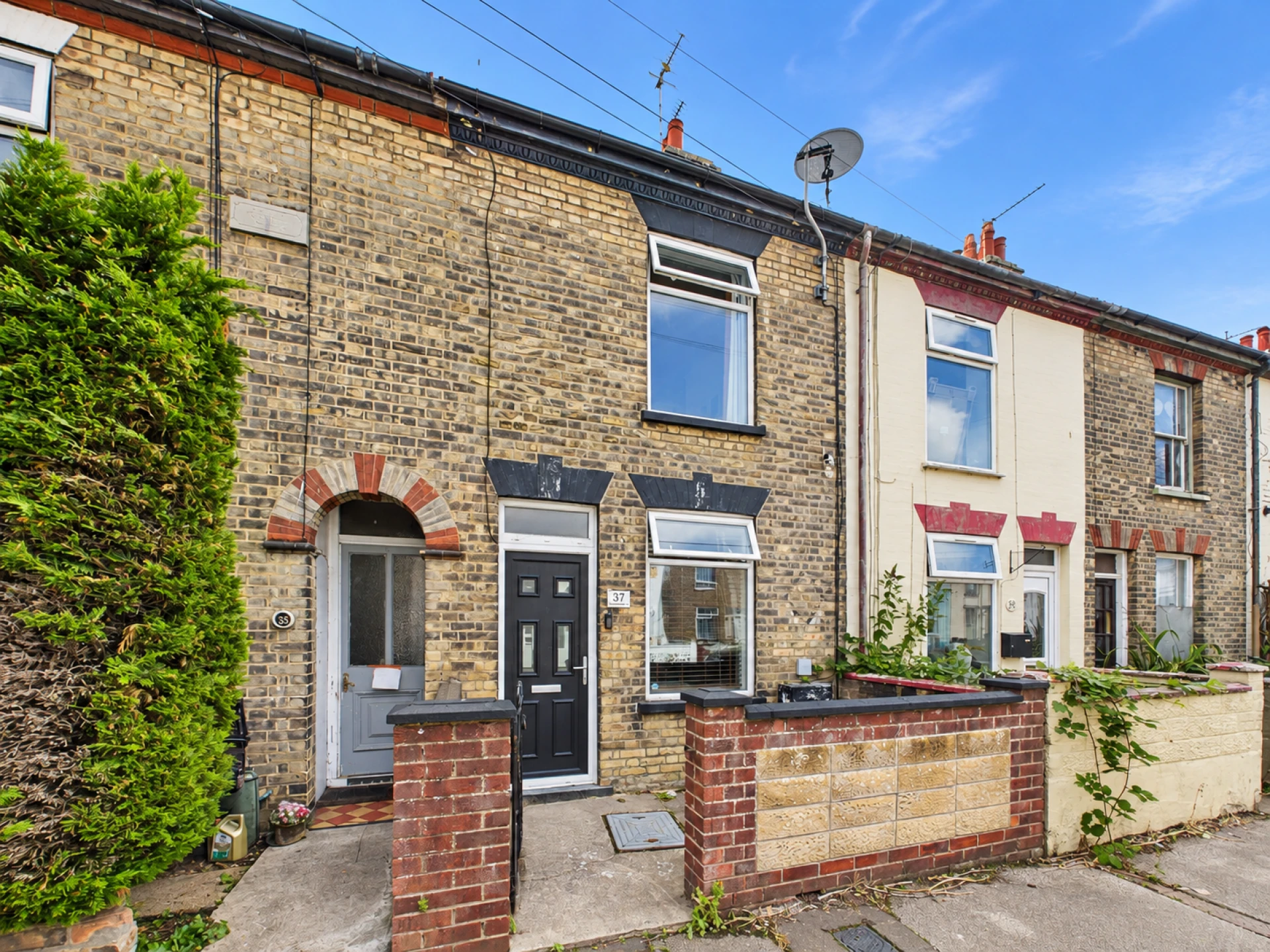 Property enquiry form background image
