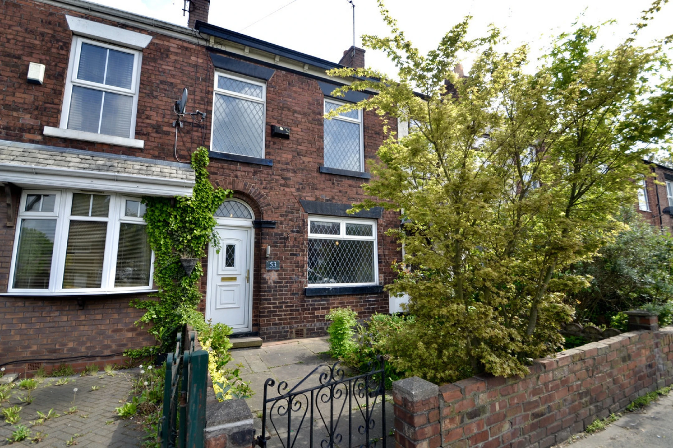 Property enquiry form background image